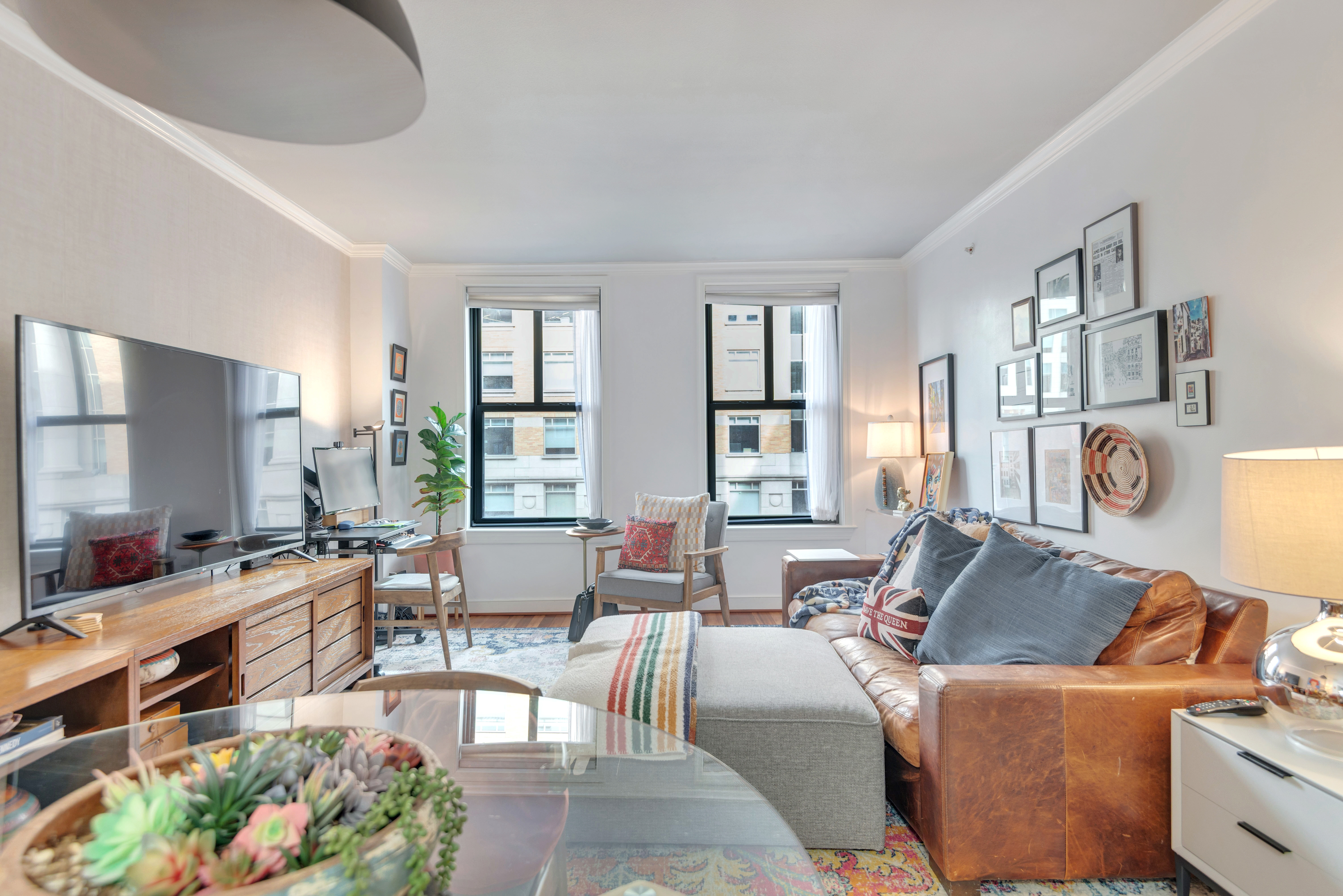 Washington Condo: 616 E St NW