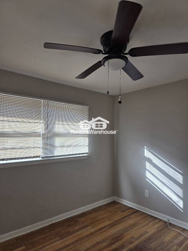 Ferguson House: 104 Fenwick Dr