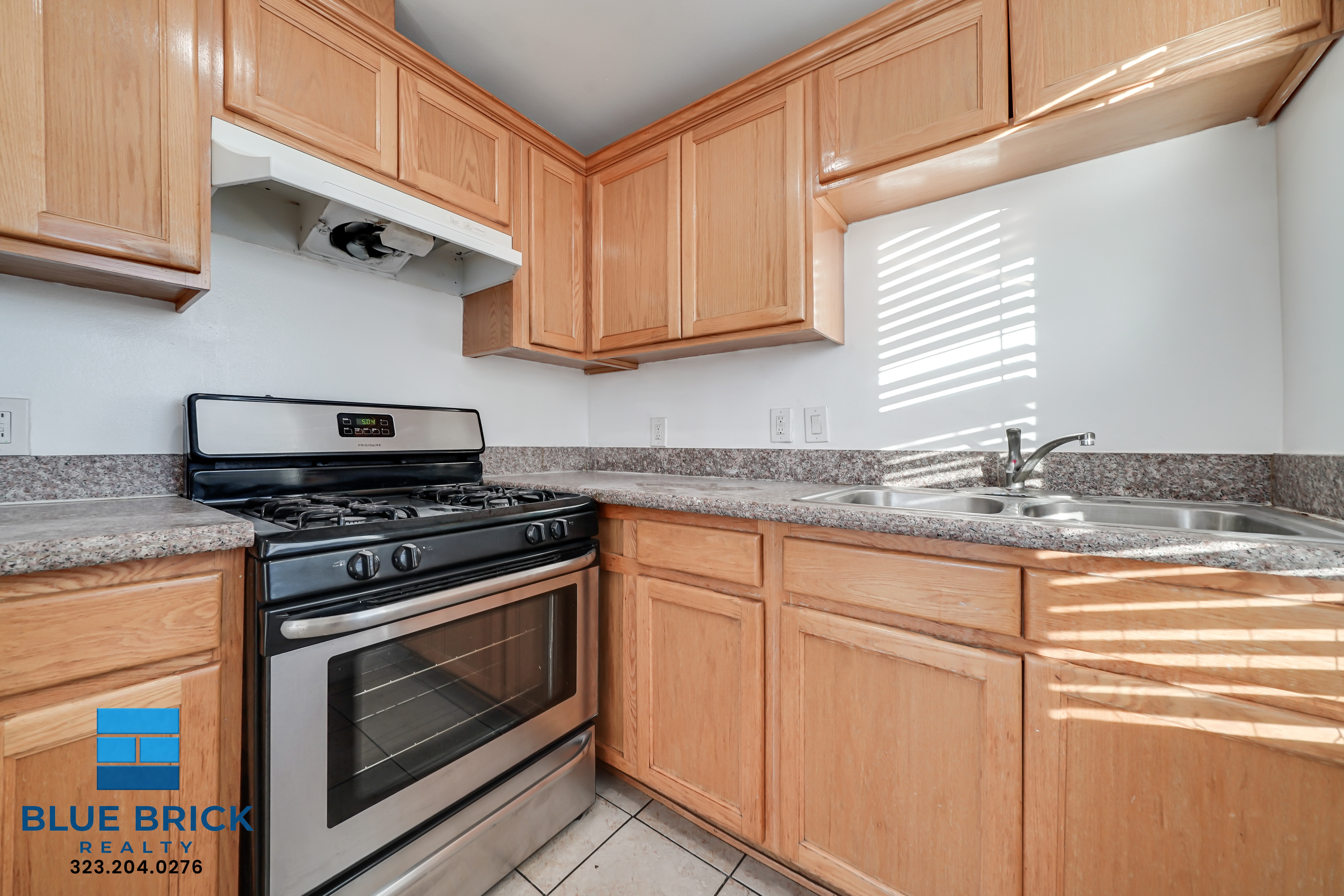 Los Angeles Condo: 1719 W 35th Pl