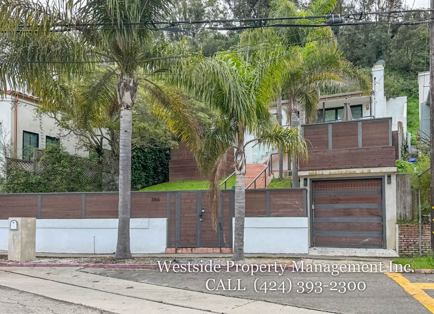 Santa Monica House: 386 Entrada Dr