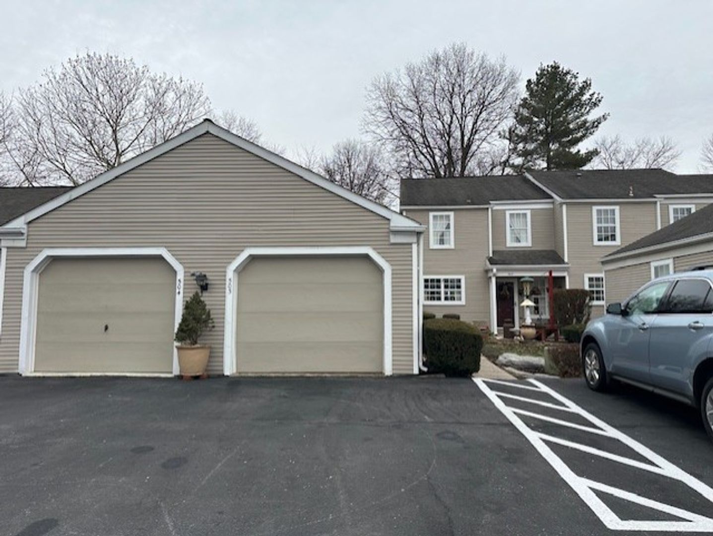 Palmyra House: 503 Barrington Ct.