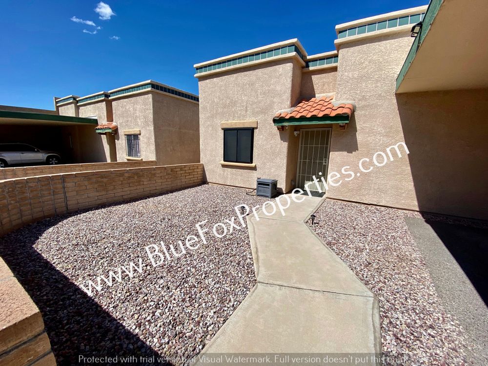 Tucson Townhome: 1365 E Zulema Loop