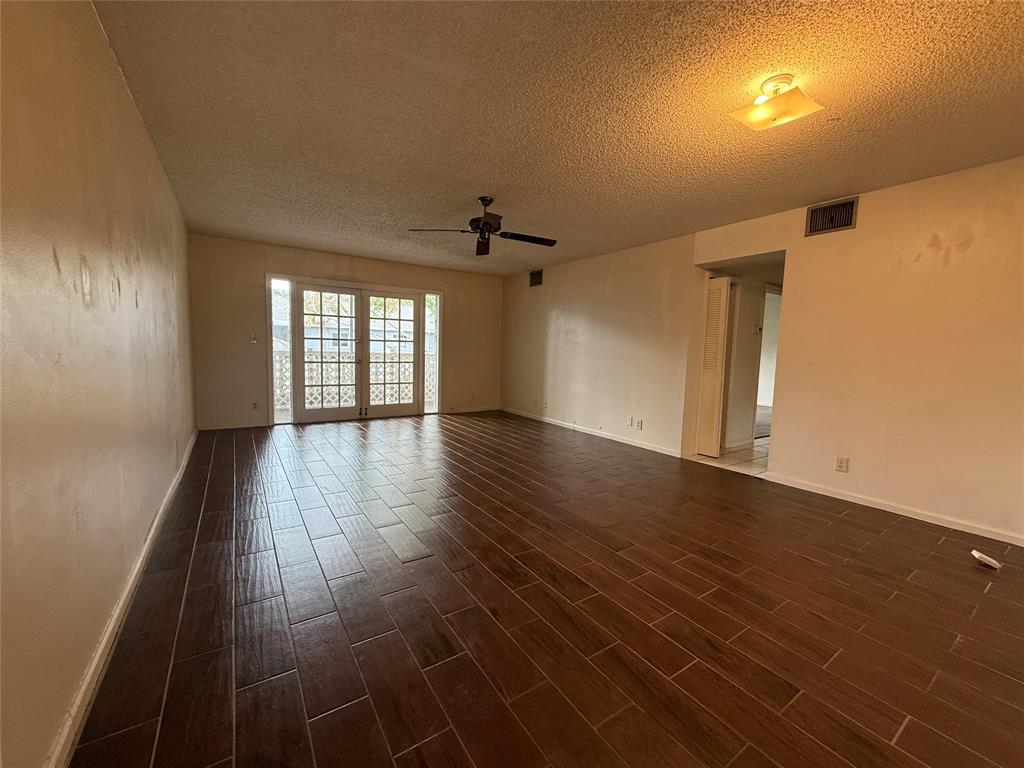 Hollywood Condo: 7552 Stirling Road