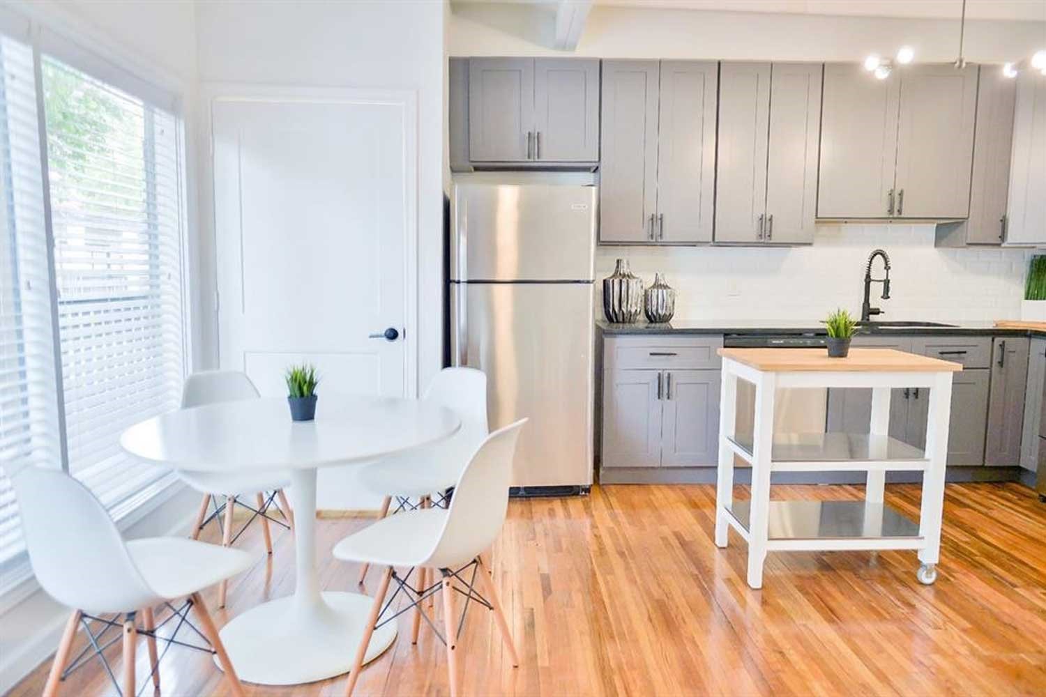 Houston Condo: 219 Marshall Street