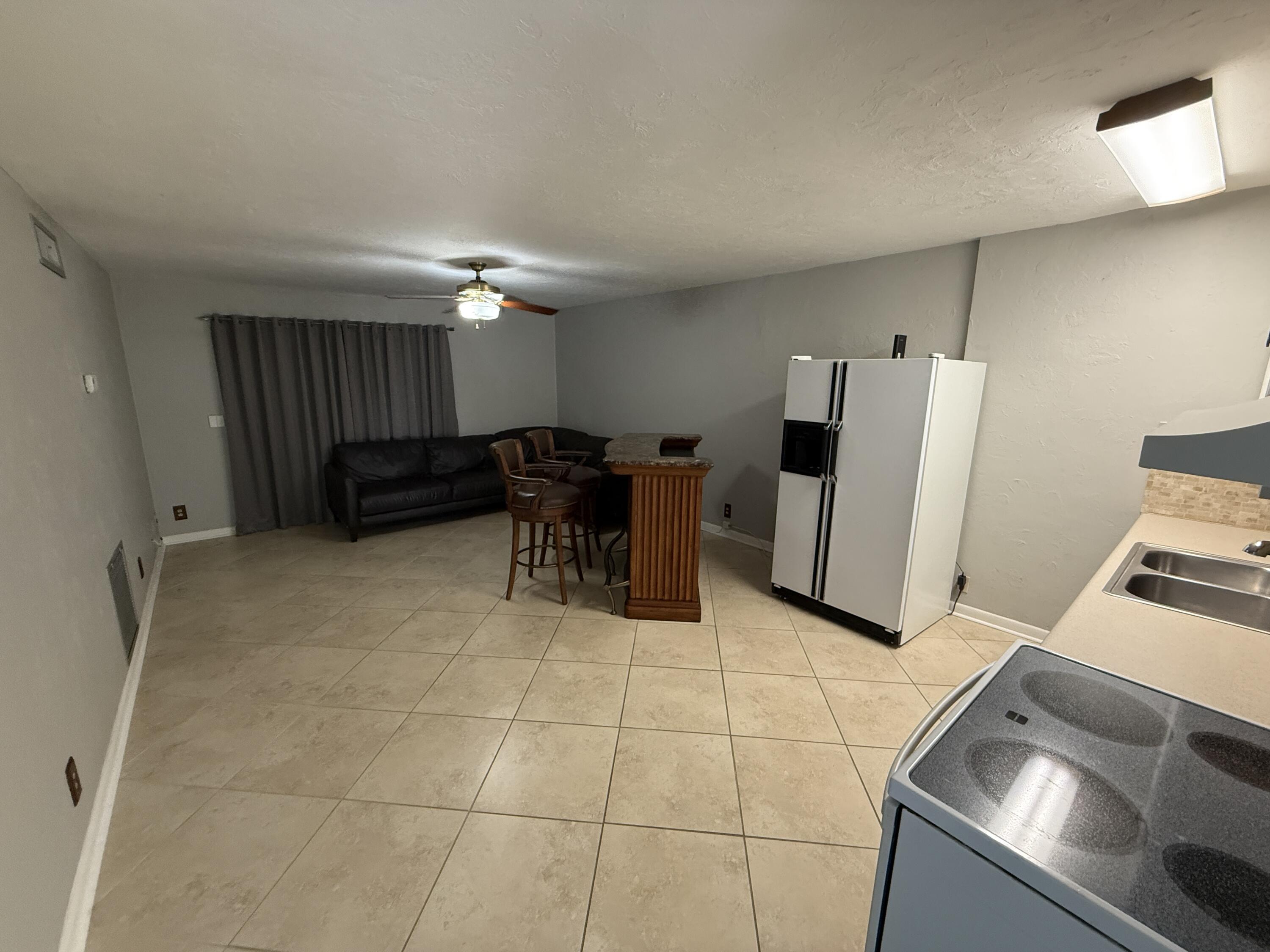 Lantana Condo: 125 Mayfield Road