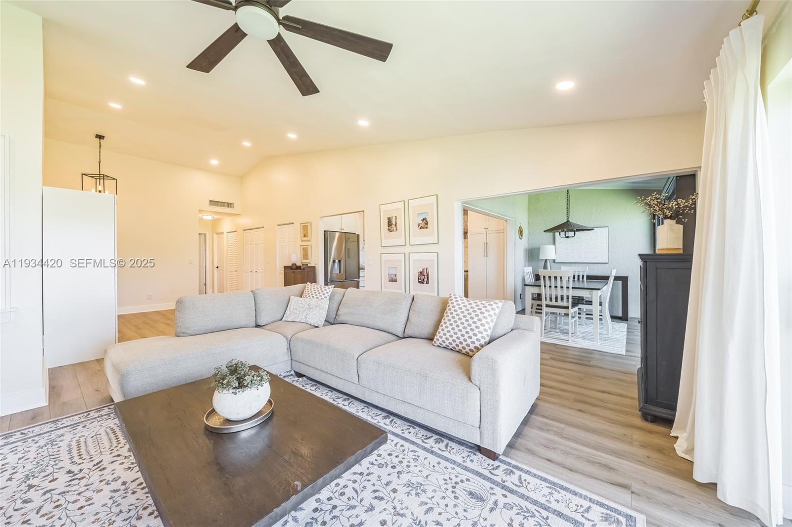 Fort Pierce Condo: 3207 South Lakeview Circle