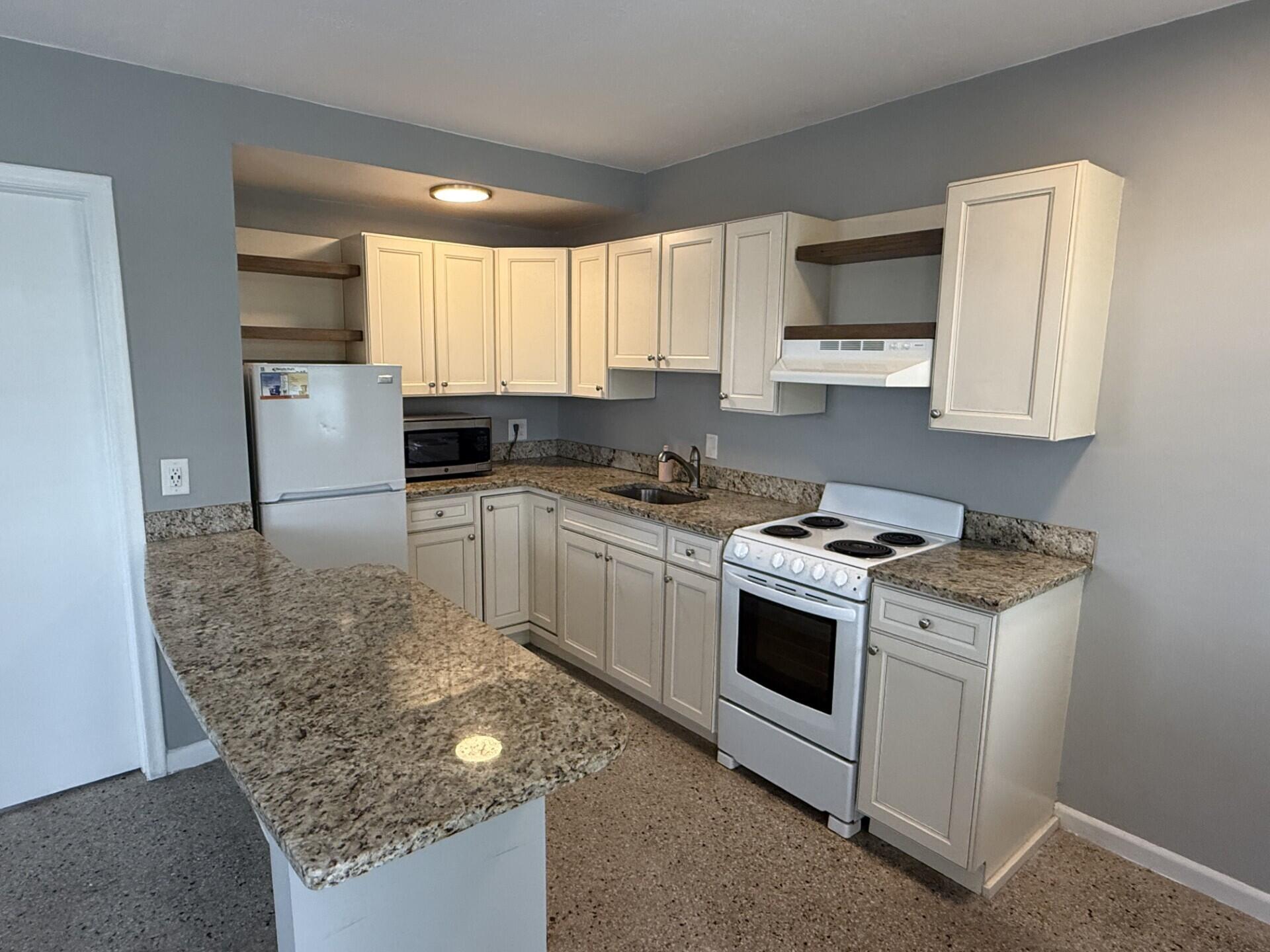 Lake Worth Beach Condo: 1118 North H Street