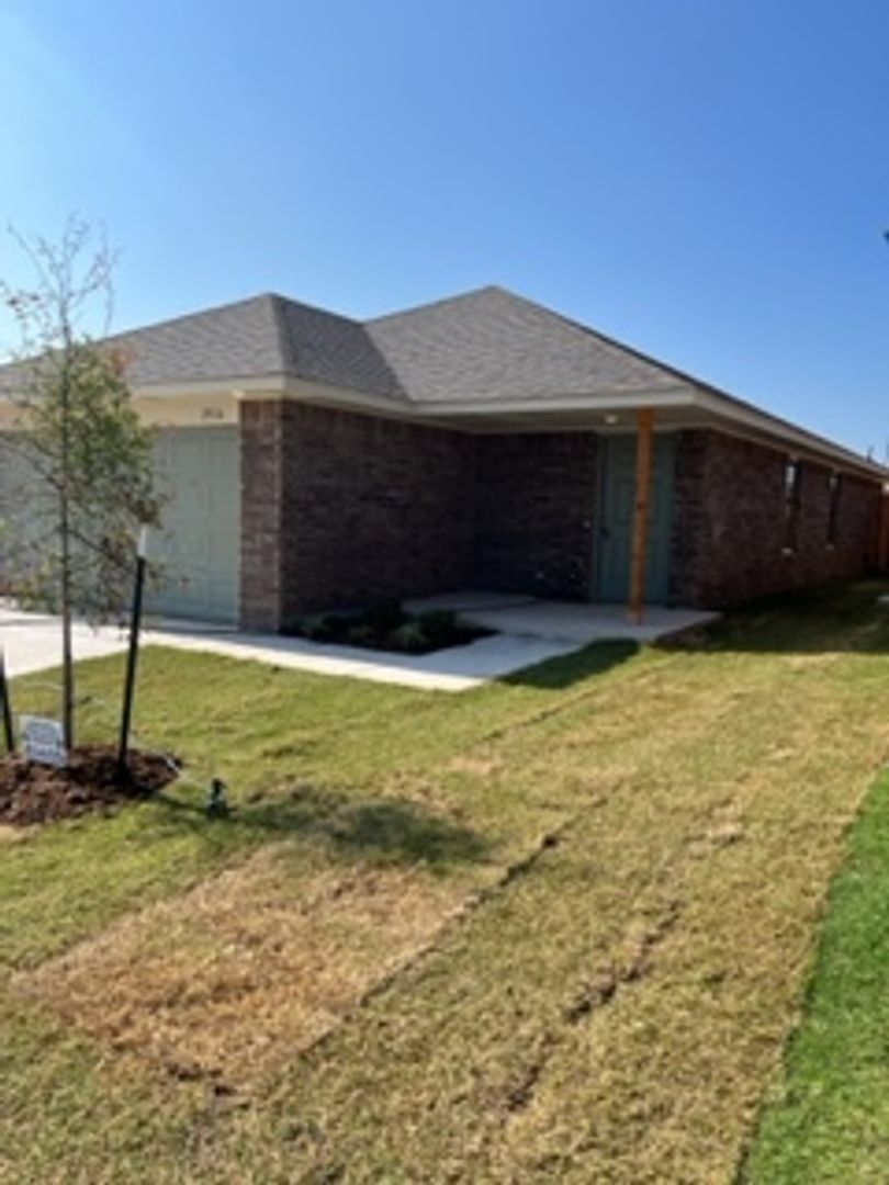 Oklahoma City House: 2916 NW 195th St