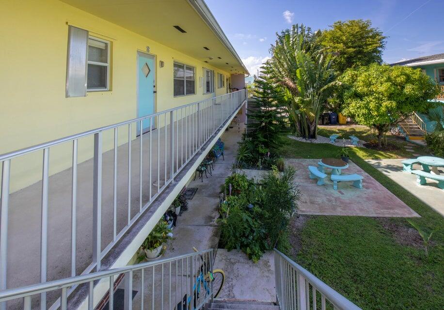 Lake Worth Beach Condo: 216 North Federal Highway