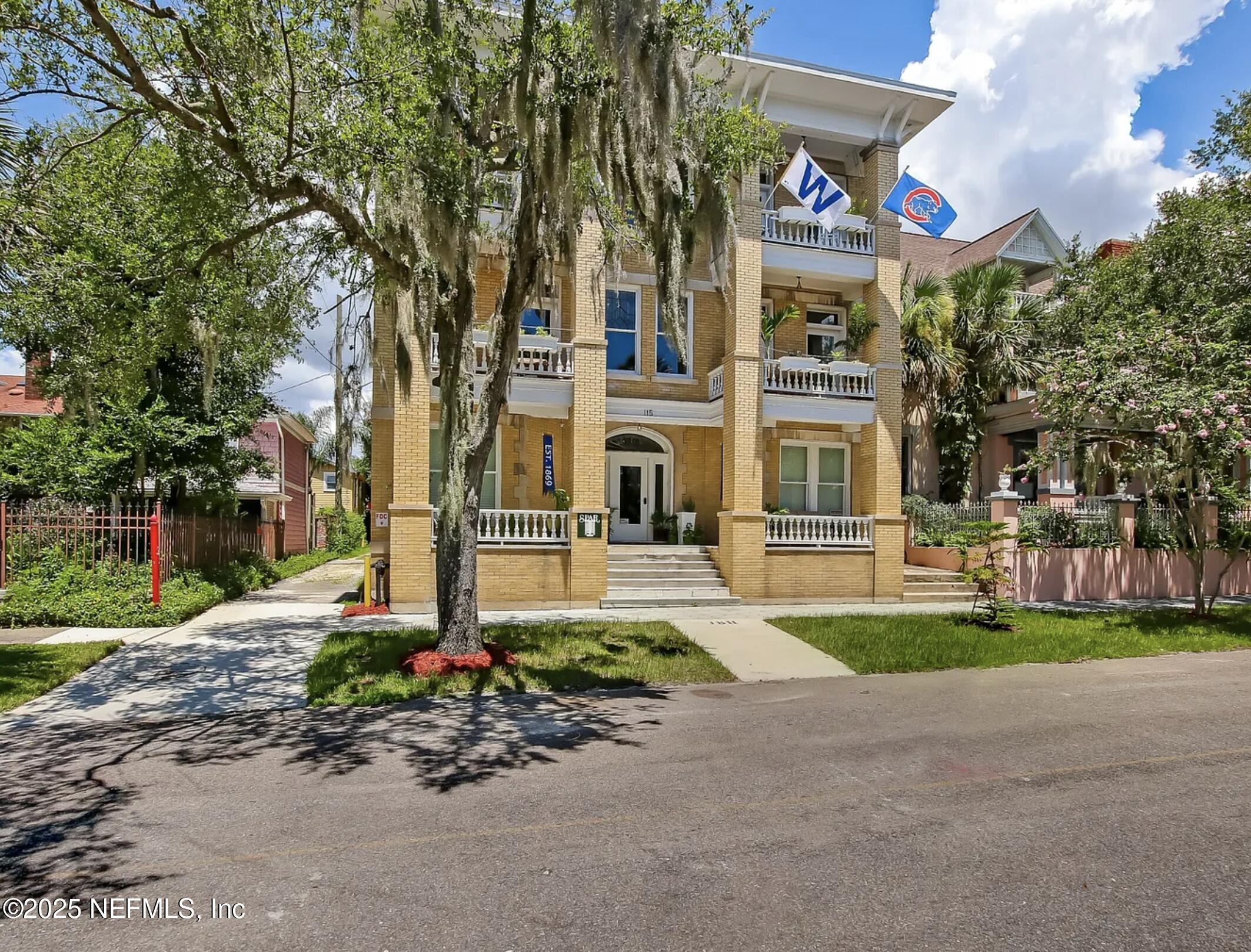 Jacksonville Condo: 115 West 2nd Street