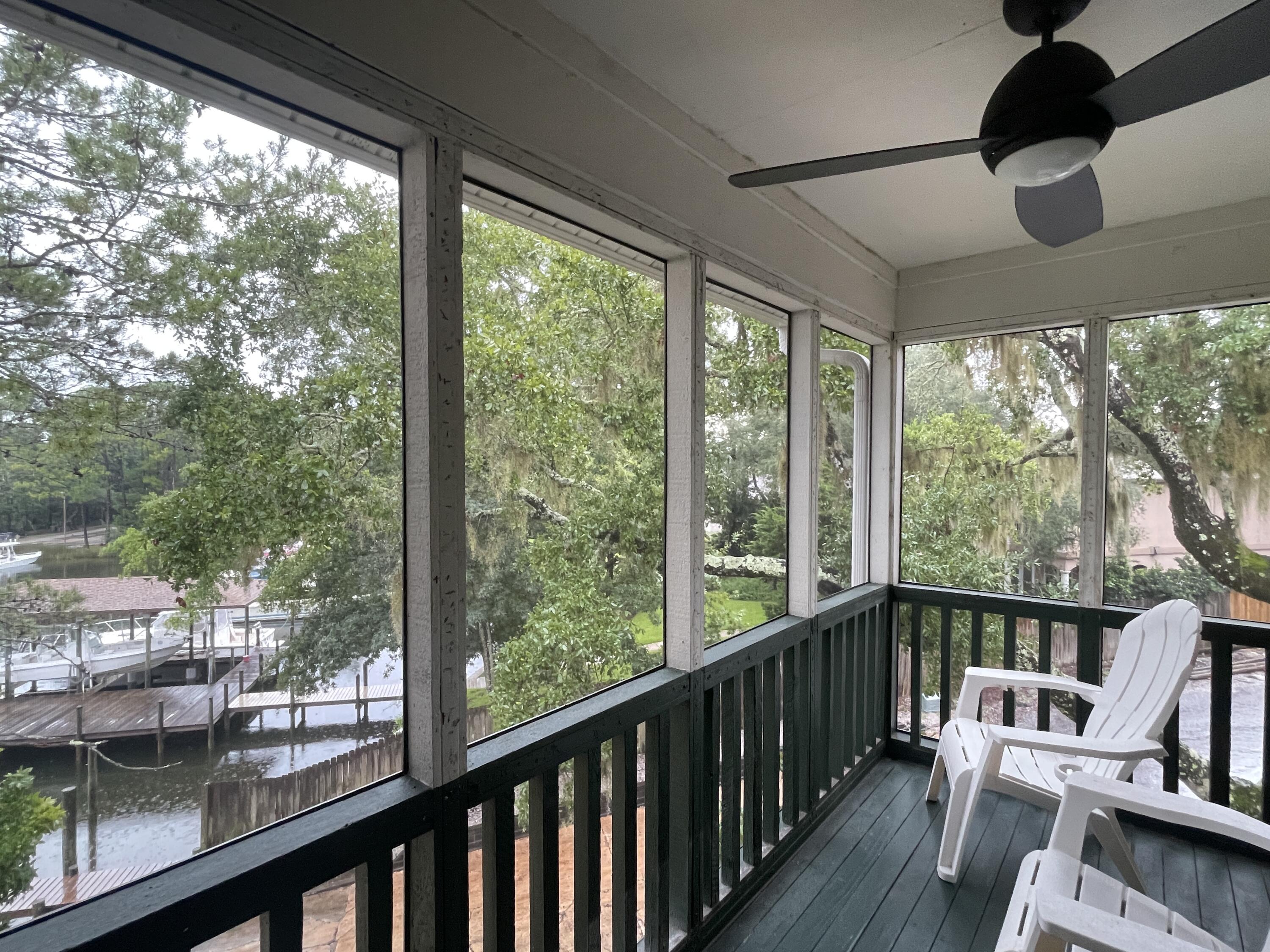 Niceville Condo: 300 Yacht Club Drive