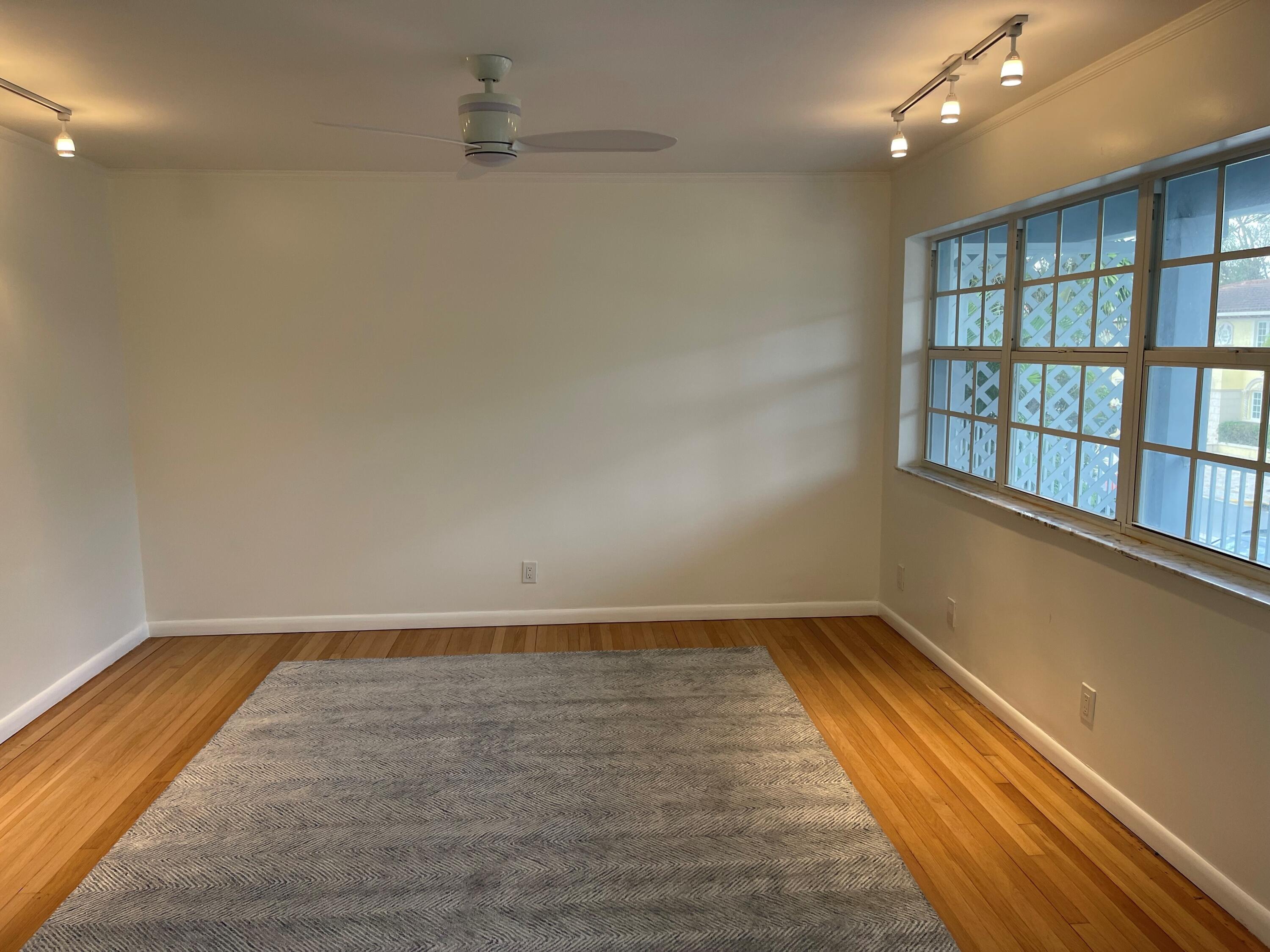 Palm Beach Condo: 234 Oleander Avenue