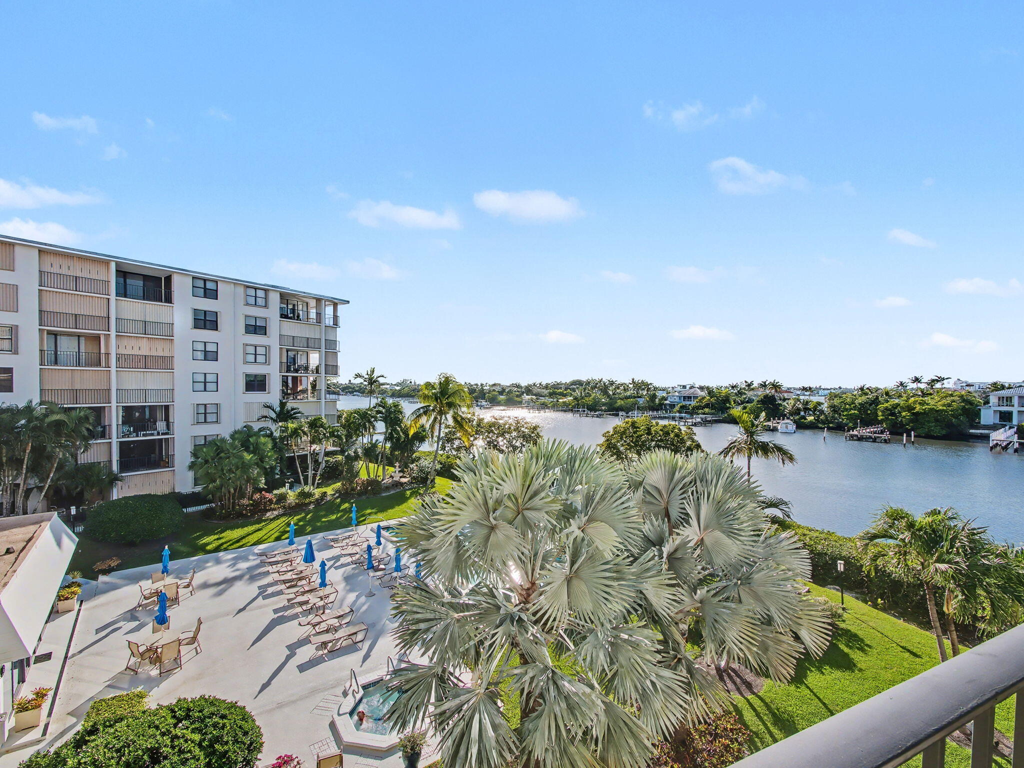 South Palm Beach Condo: 3545 South Ocean Boulevard