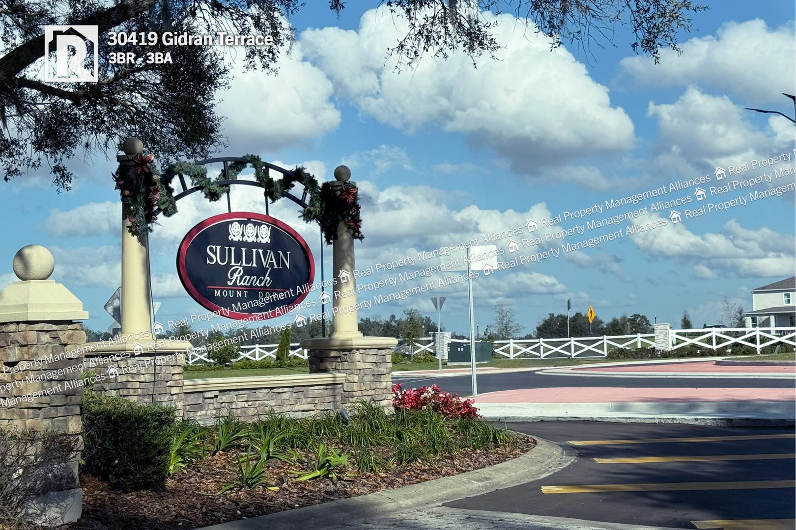Mount Dora House: 30419 Gidran Terrace