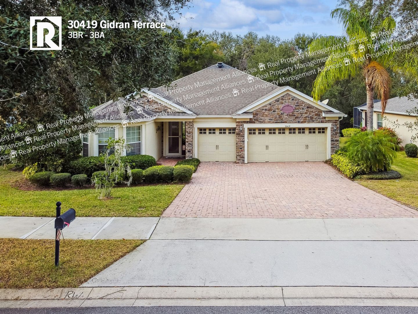 Mount Dora House: 30419 Gidran Terrace