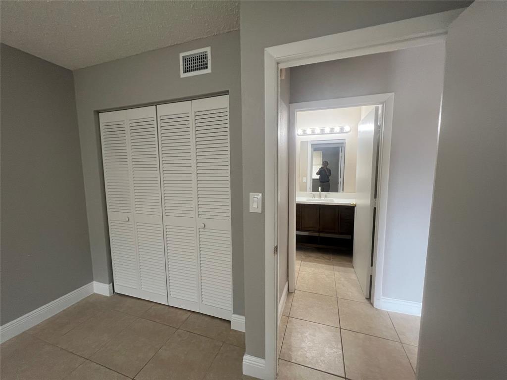 Deerfield Beach Condo: 179 Southeast 3rd Street