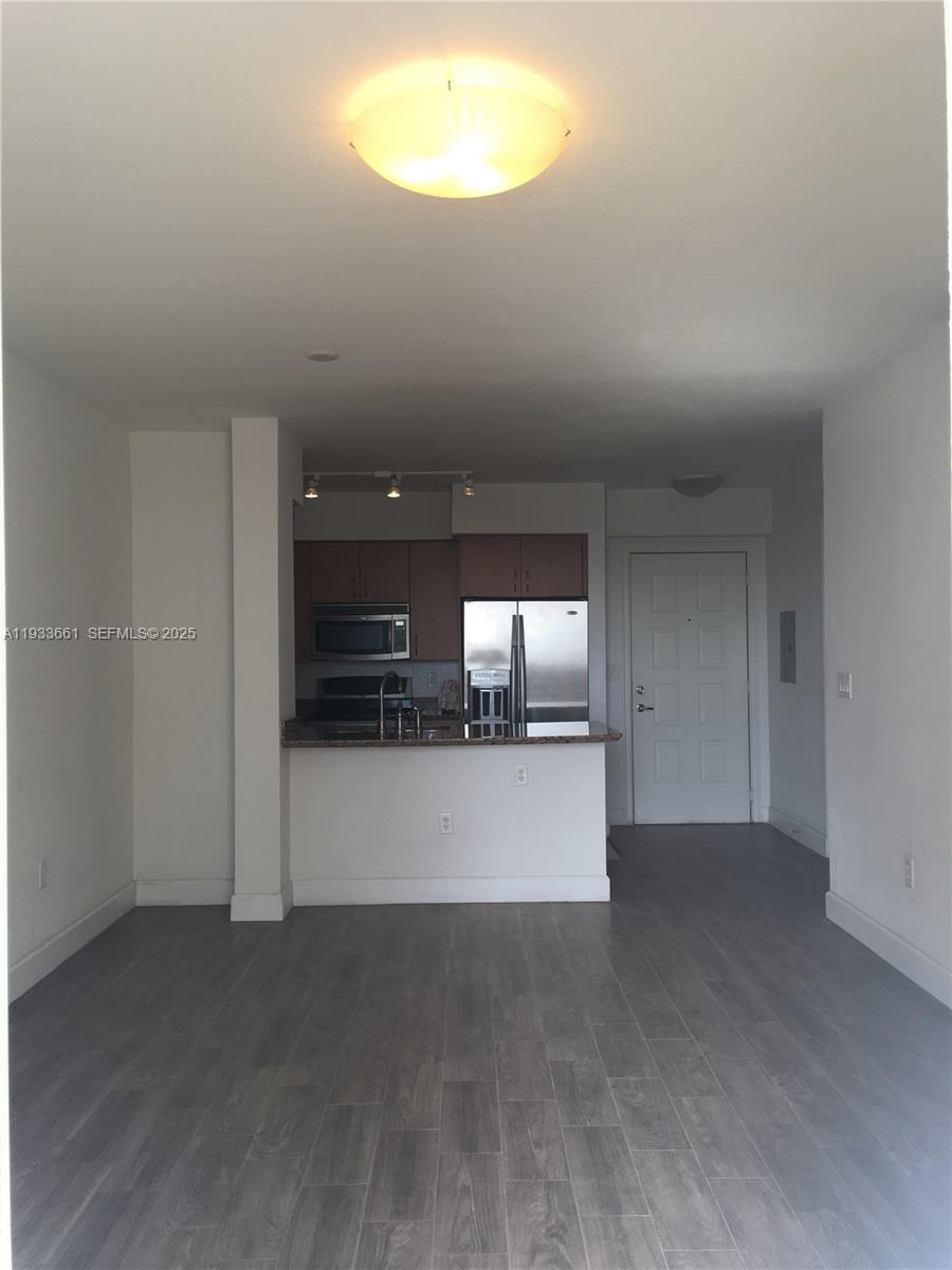 Hollywood Condo: 1830 Radius Drive