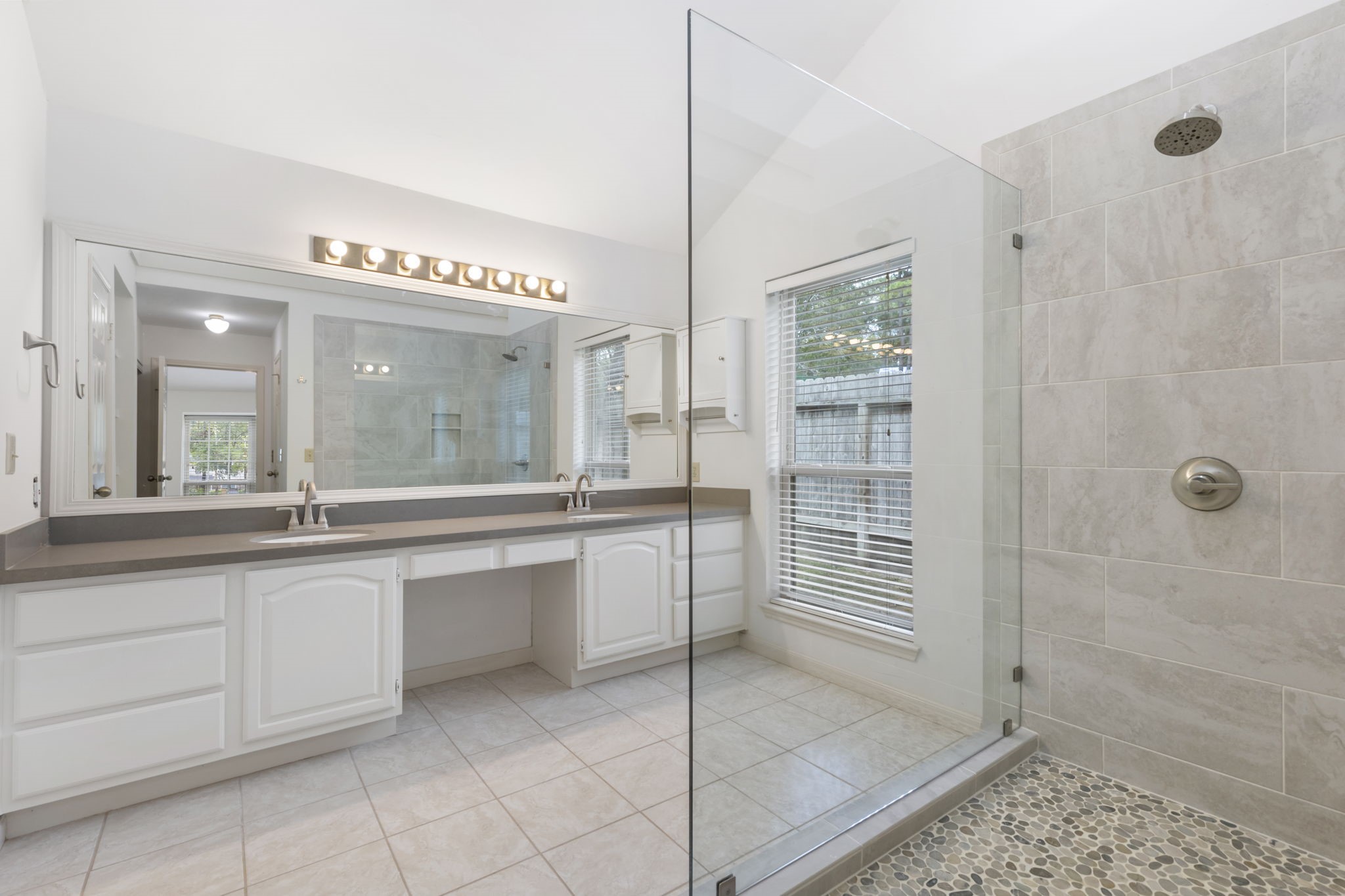 The Woodlands Condo: 59 Fire Flicker Place