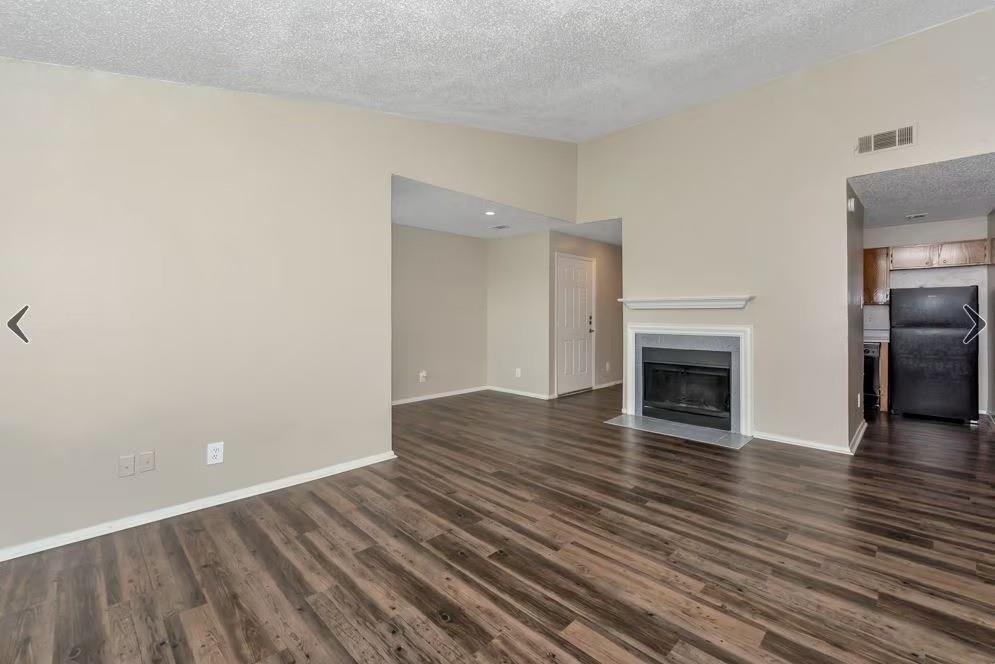 Dallas Condo: 11050 Woodmeadow Parkway