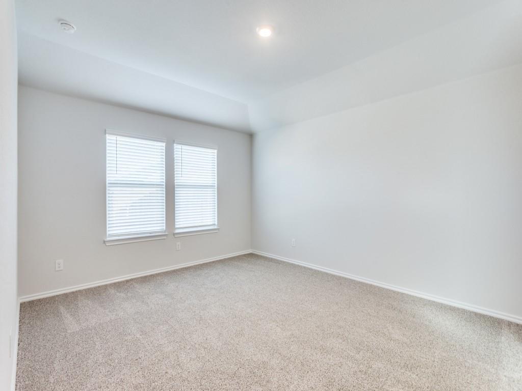 Springtown Condo: 528 Bronze Circle West