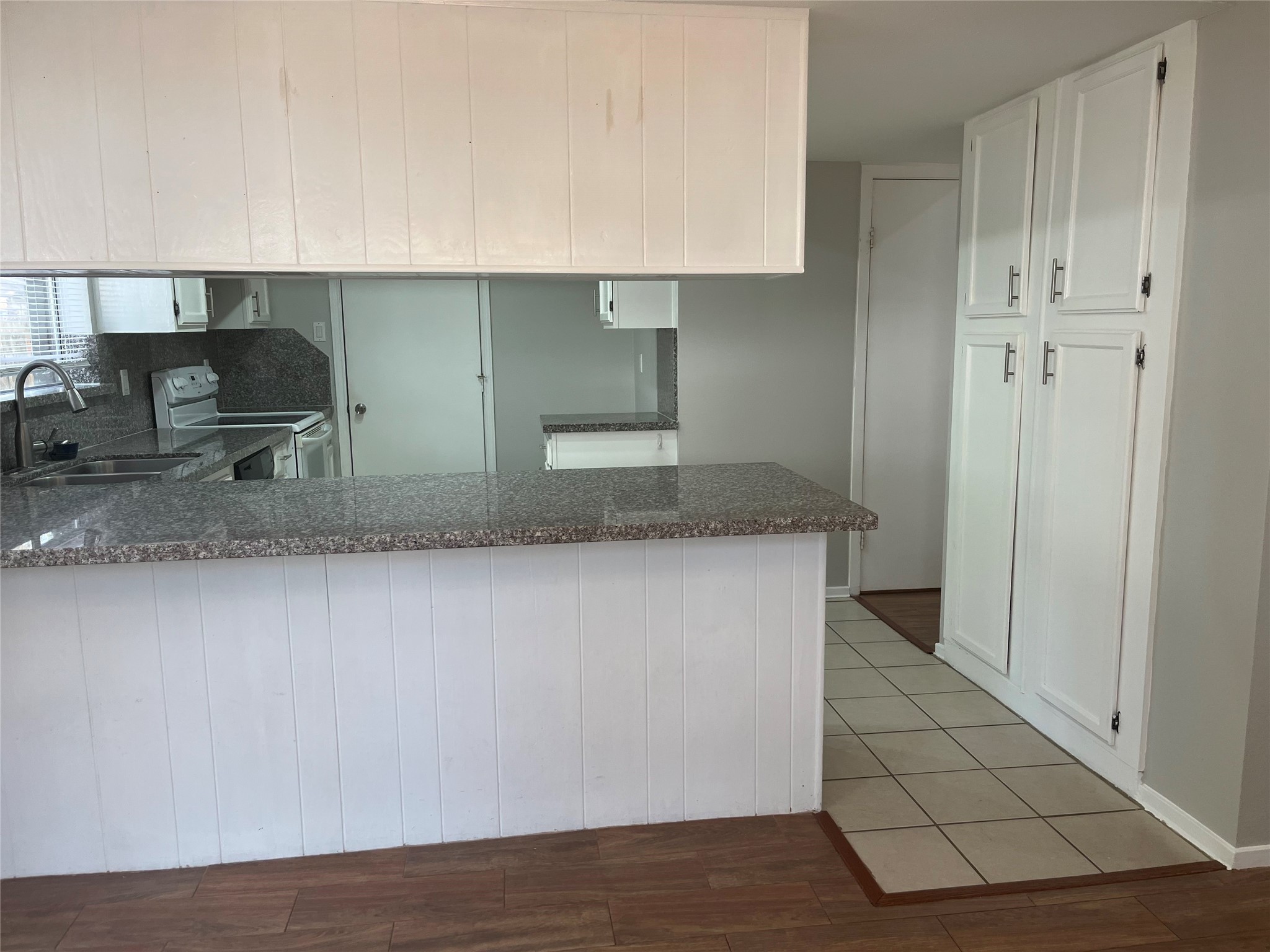 The Woodlands Condo: 65 Yewleaf Road