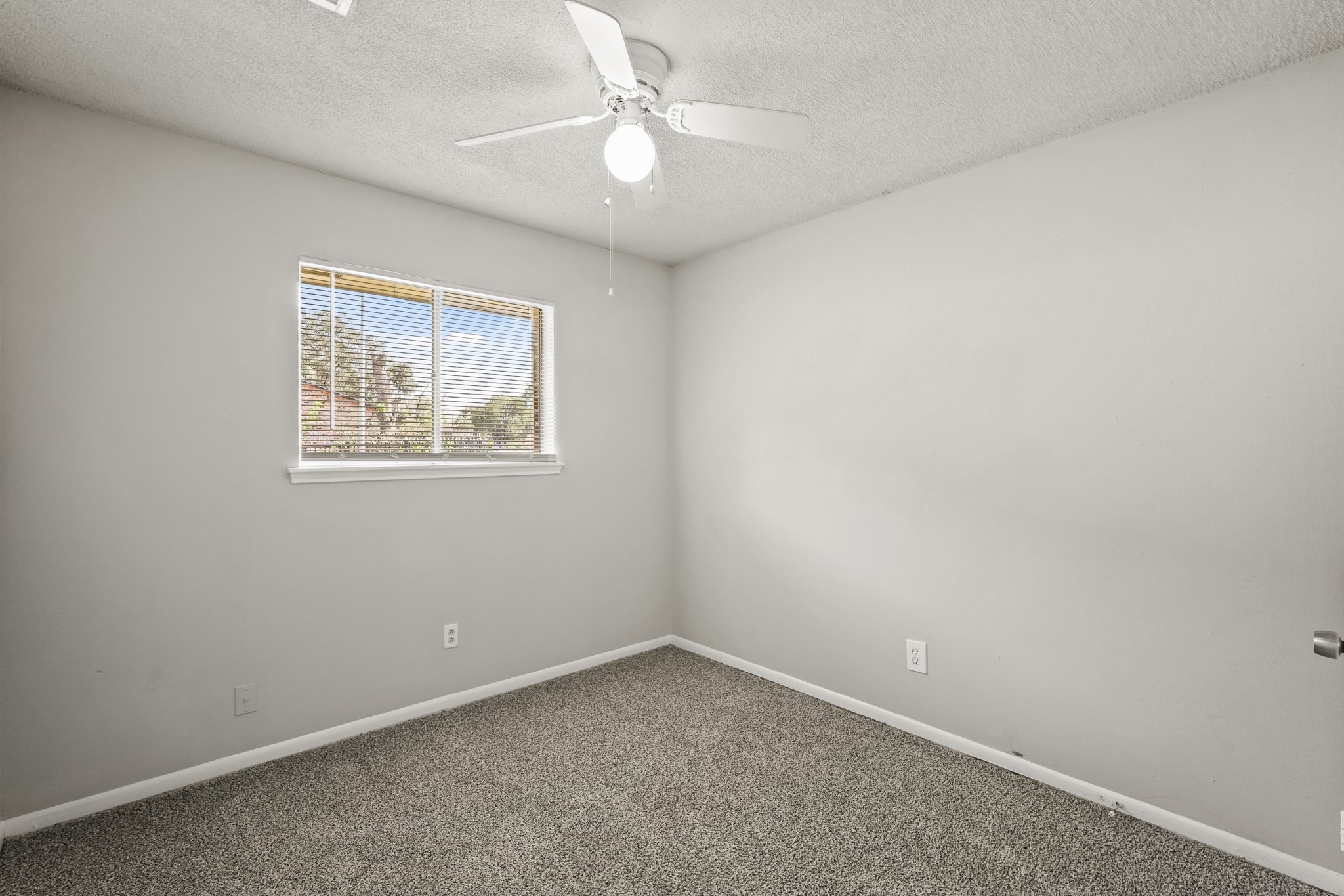 Houston Condo: 1802 Mosher Lane