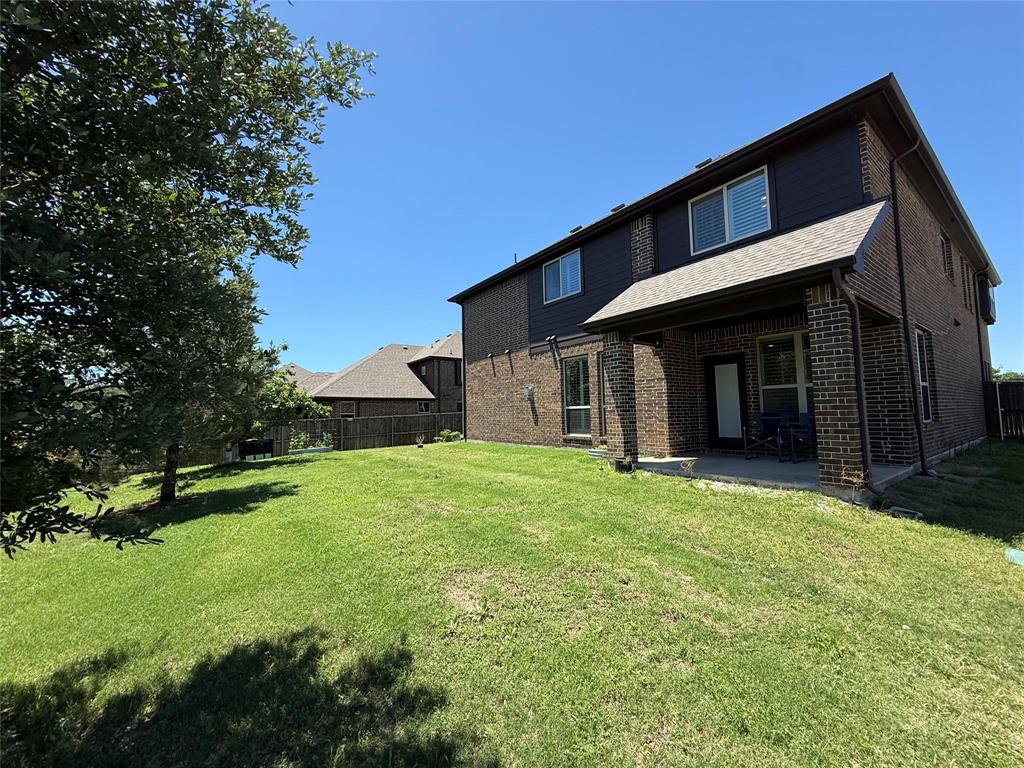 Wylie Condo: 310 Hawthorn Drive