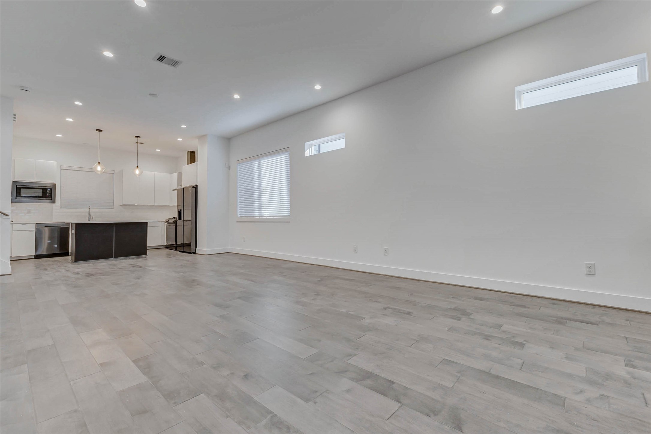 Houston Condo: 5859 Dolores Street