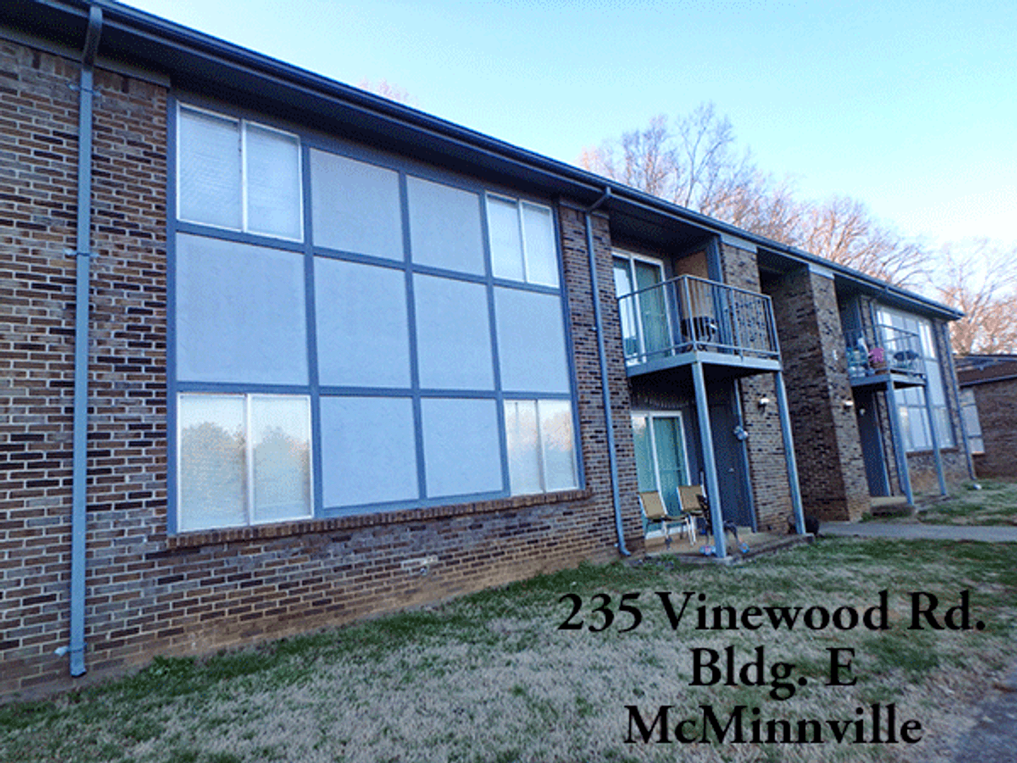 Mcminnville Apartment: 235 Vinewood Rd