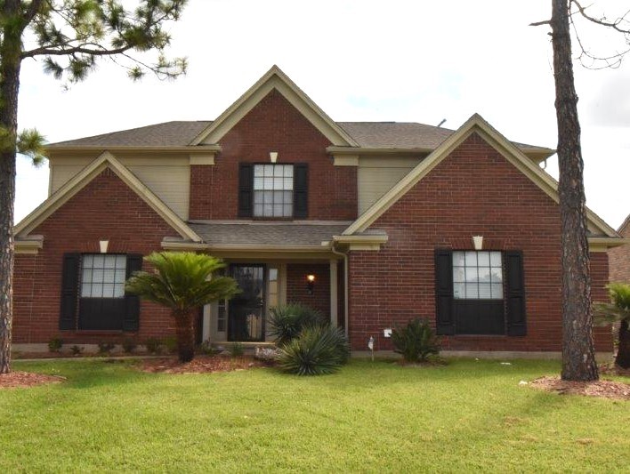 Houston Condo: 9007 Woodleigh Drive