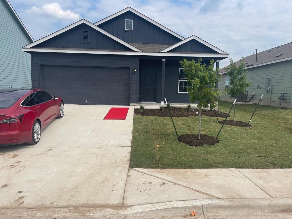 Lockhart Condo: 502 Thunderstorm Avenue