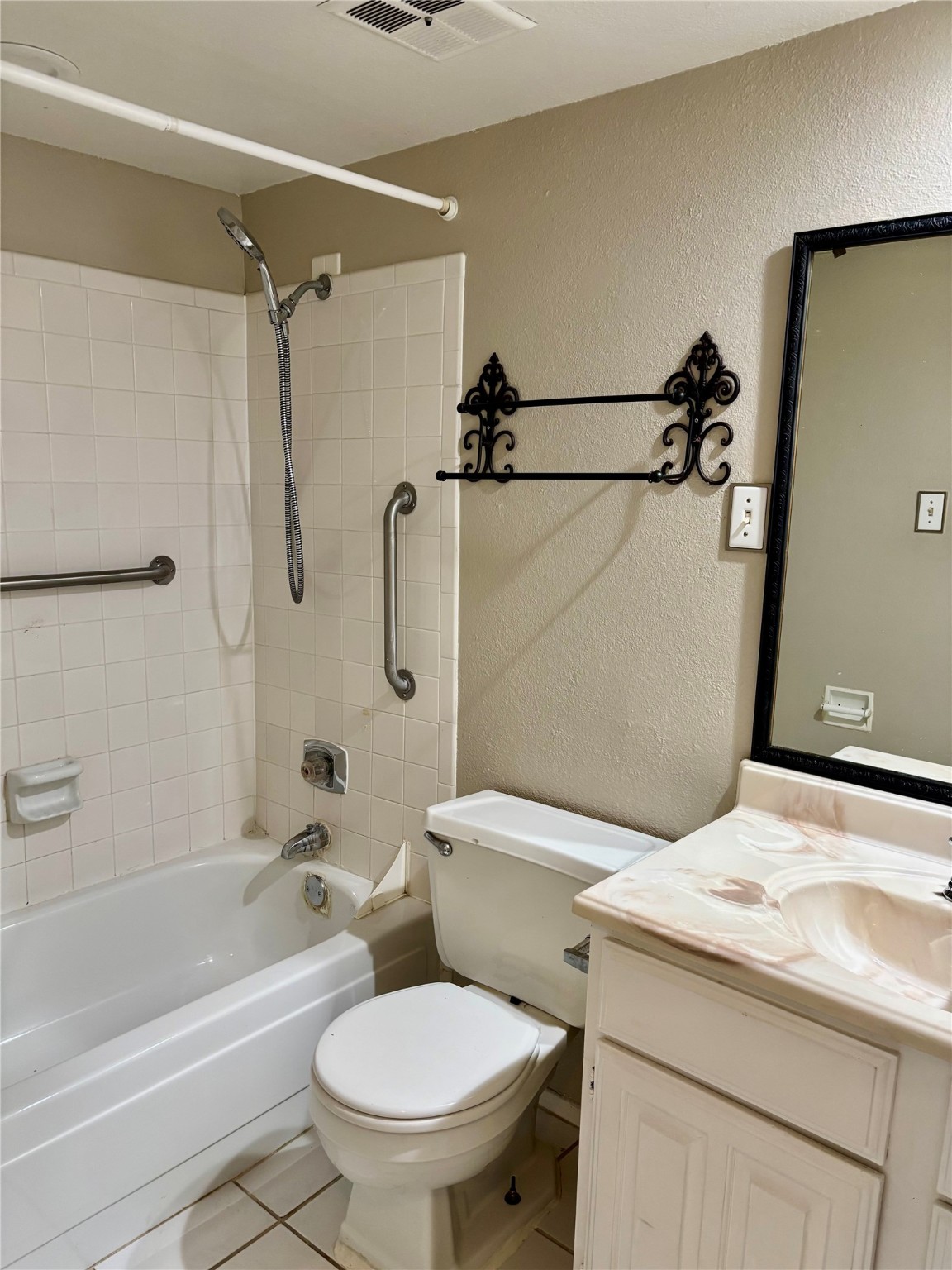 Houston Condo: 5100 Allendale Road