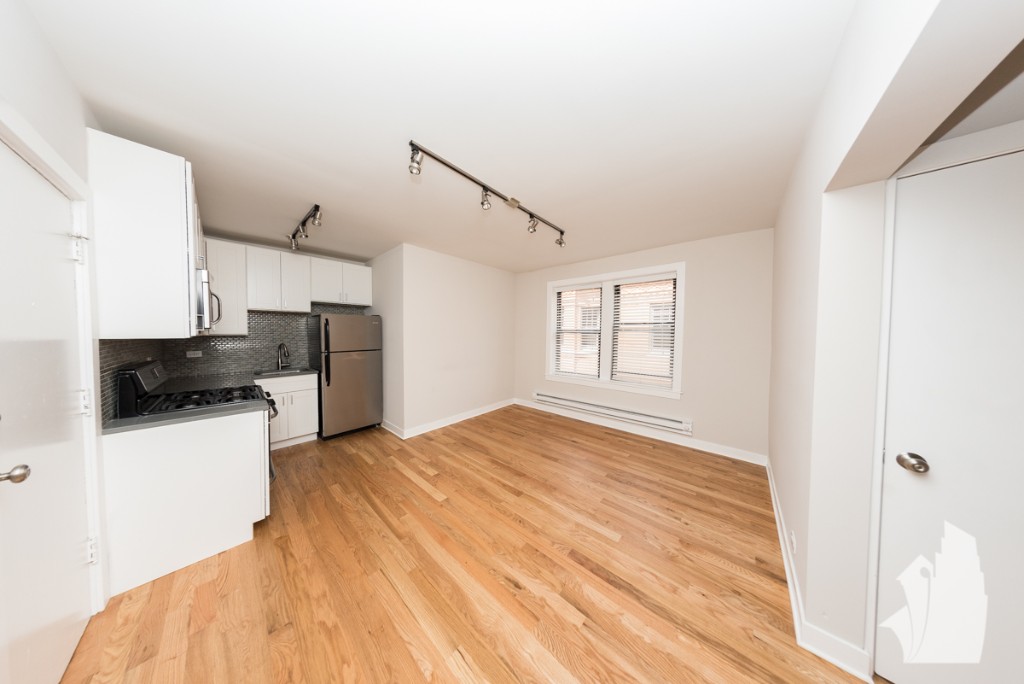 Chicago Condo: 2420 North Kedzie