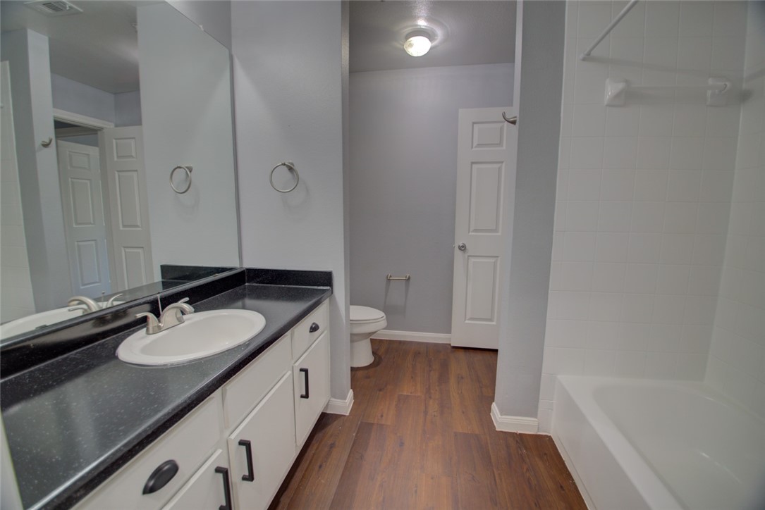 Austin Condo: 2320 Gracy Farms Lane