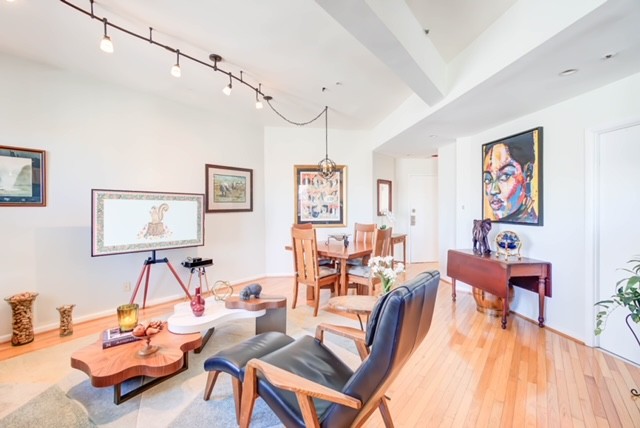 Washington Condo: 1415 Chapin St NW