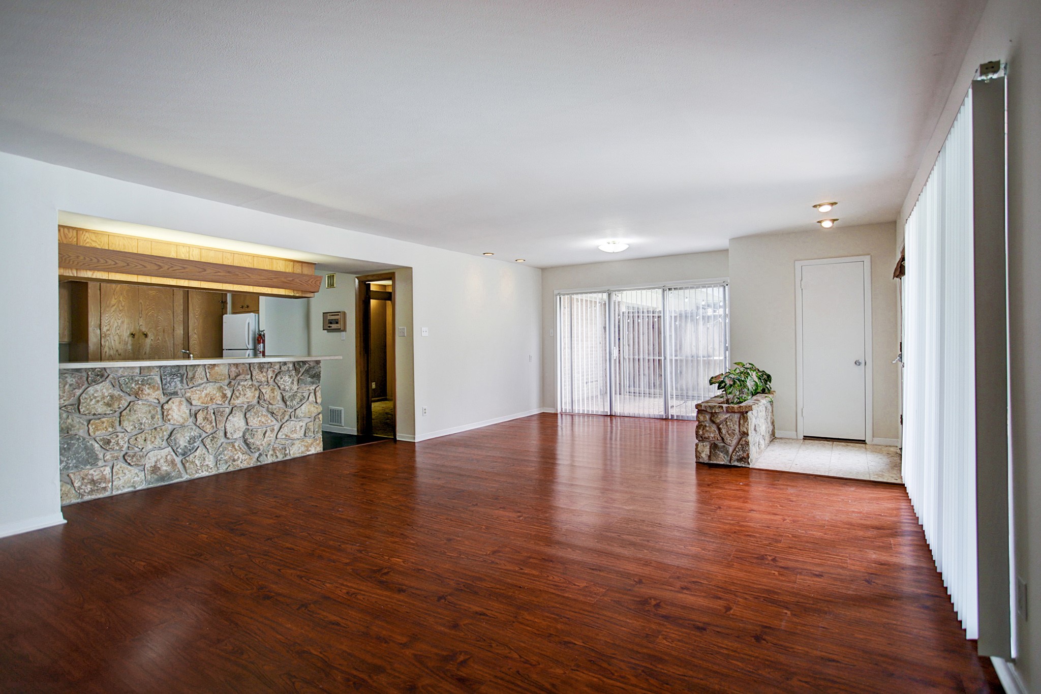 Houston Condo: 3703 Roseland Street