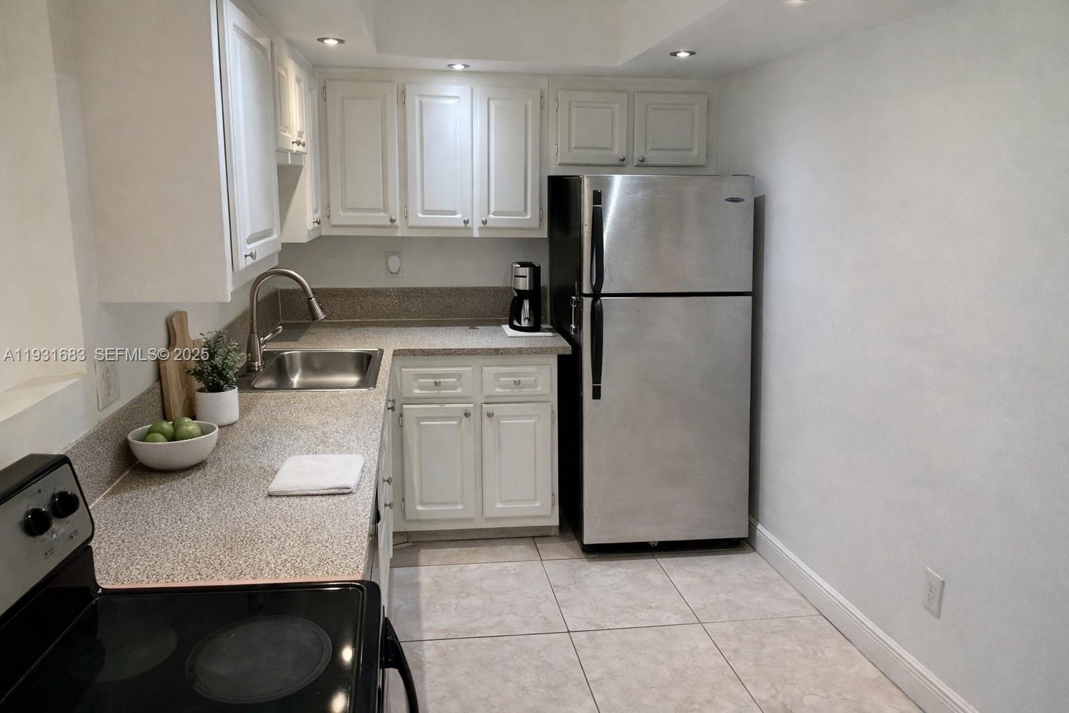 North Miami Condo: 1805 Sans Souci Boulevard