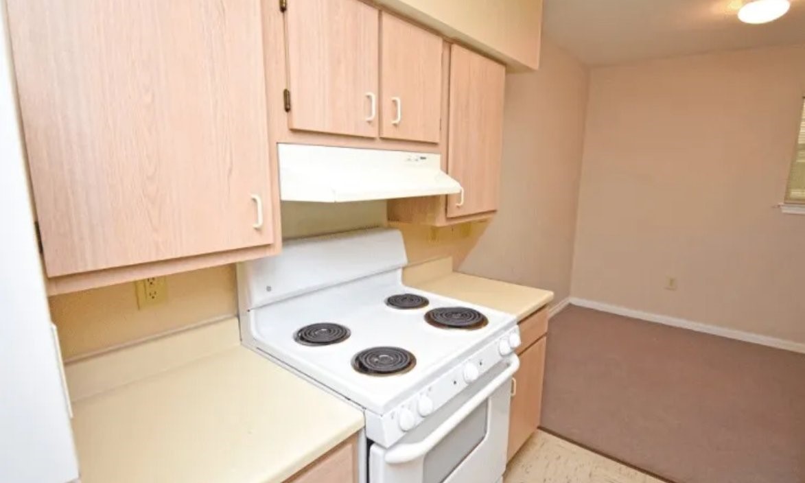 Palacios Condo: 1803 Gray Street