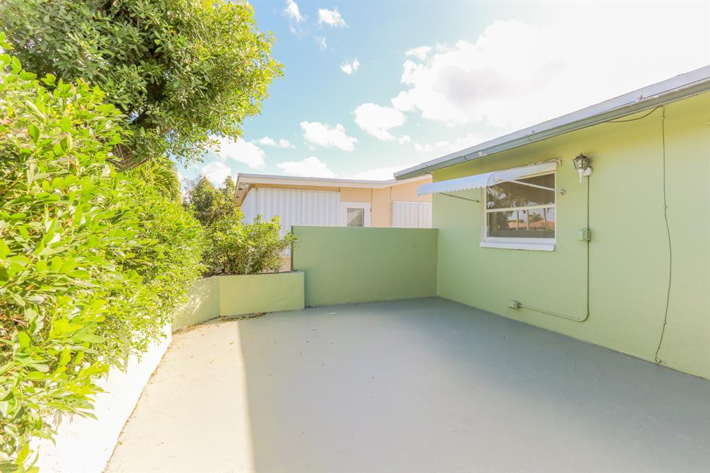 Tamarac Condo: 4513 Northwest 44th Street