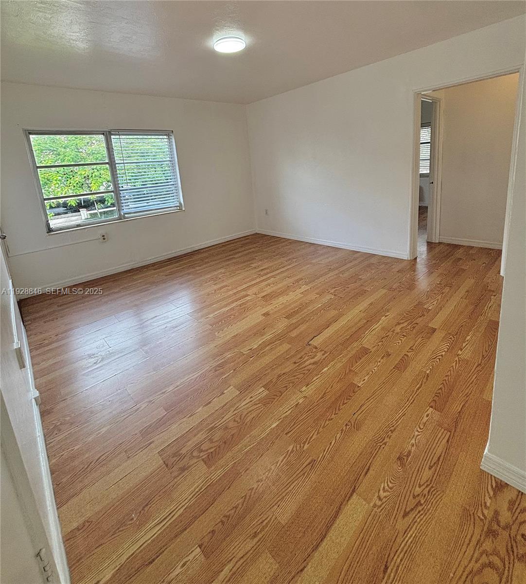 Coral Gables Condo: 28 Majorca Avenue