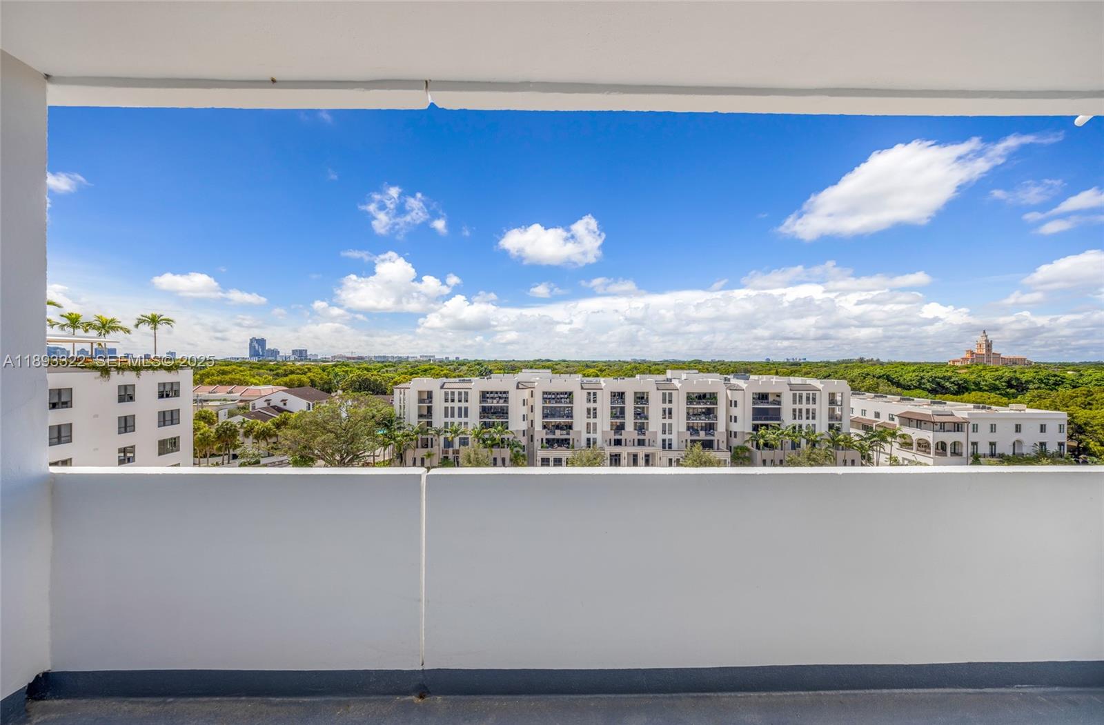 Coral Gables Condo: 700 Biltmore Way