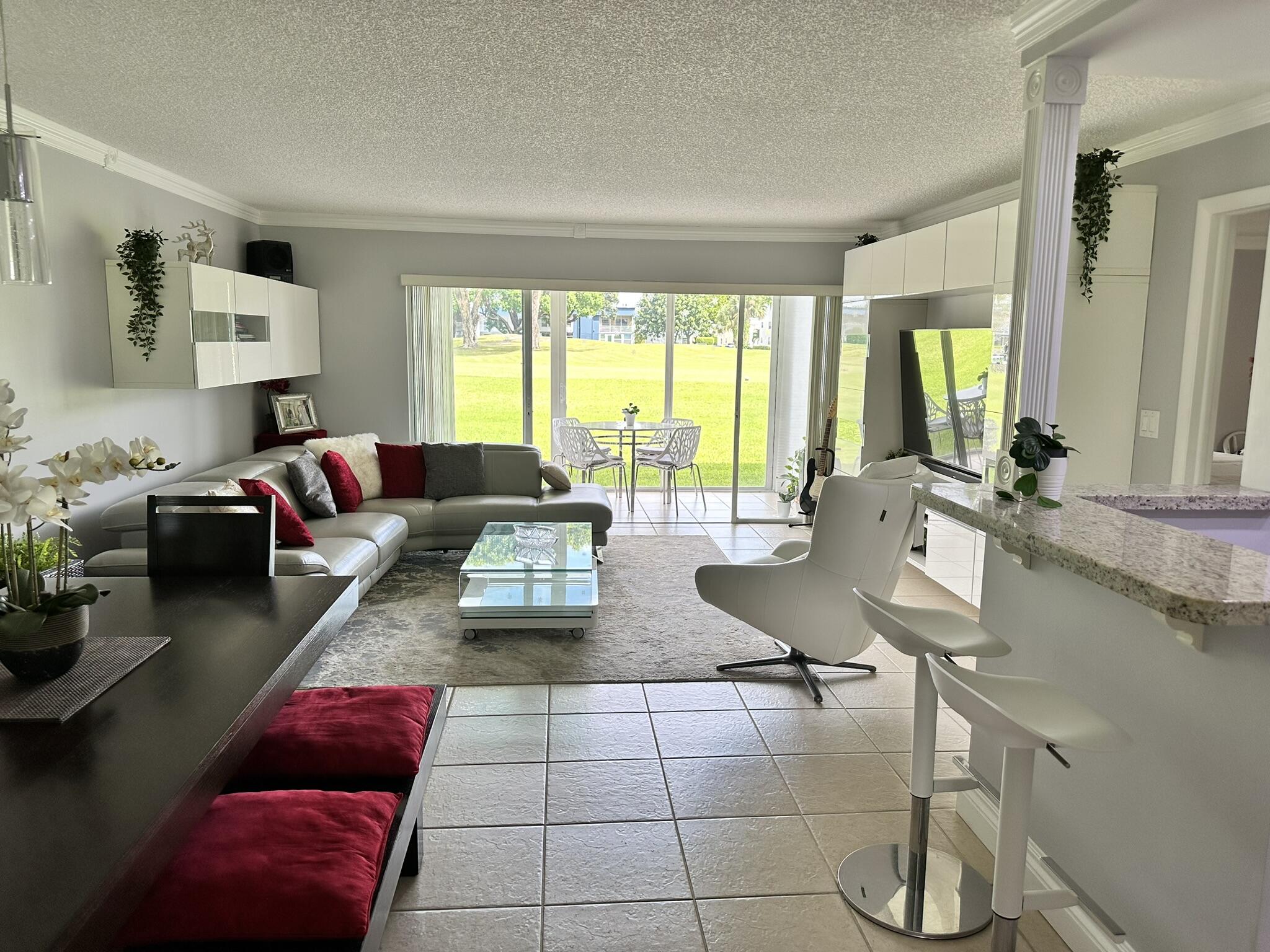 Delray Beach Condo: 9 Piedmont Avenue