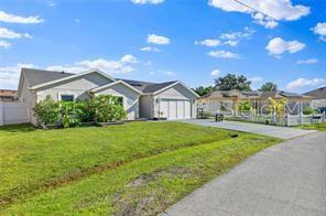 Kissimmee Condo: 242 Abbotsbury Drive