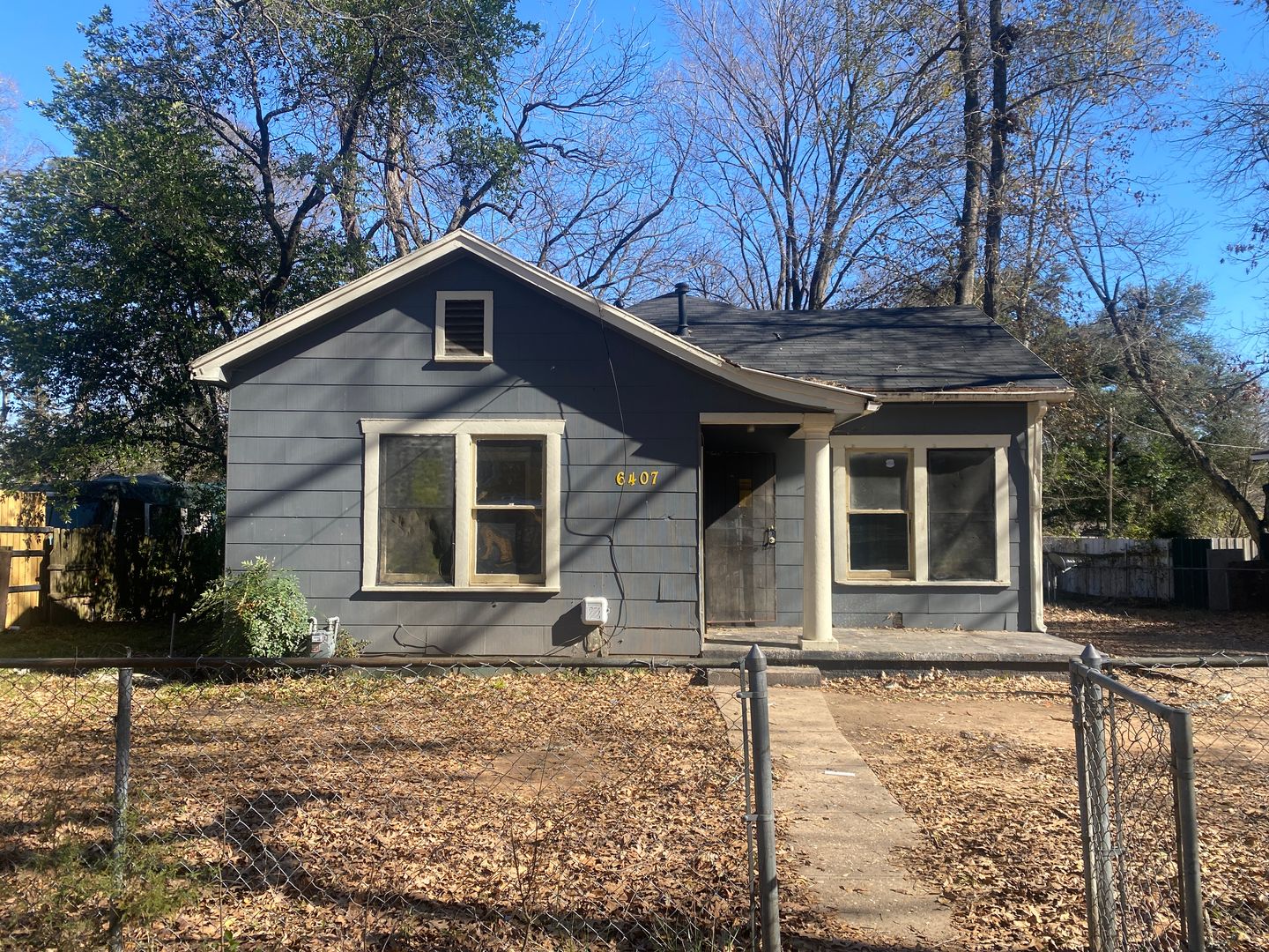 Shreveport House: 6407 Henderson Ave