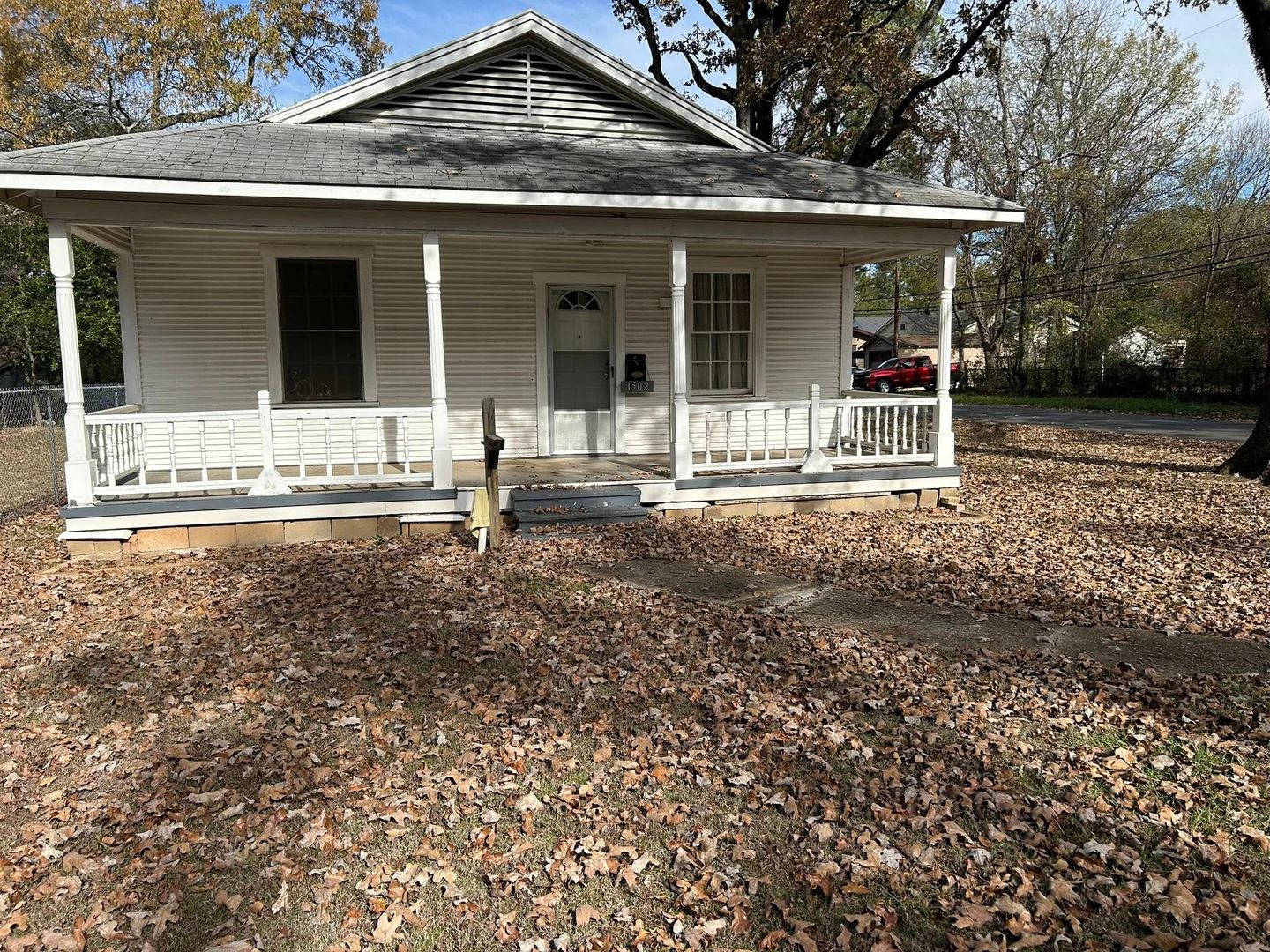 Shreveport House: 1502 Camille Street