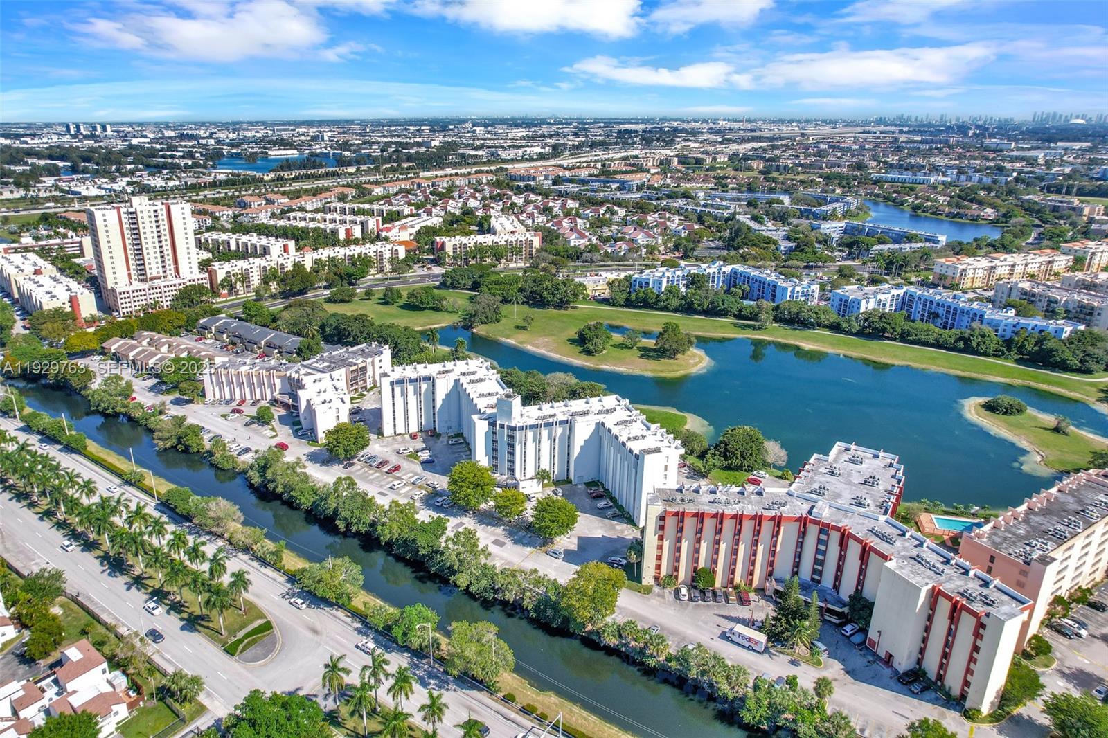 Miami Condo: 9682 Fontainebleau Boulevard