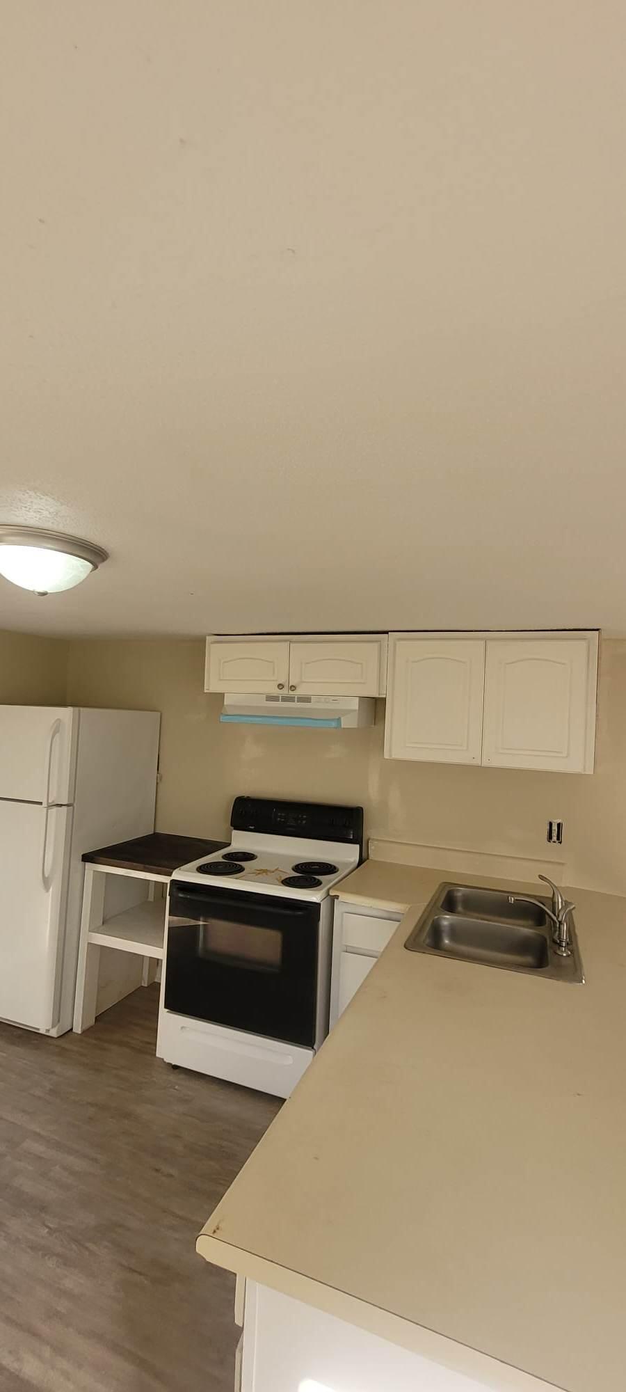 Crestview Condo: 808 East Chestnut Avenue