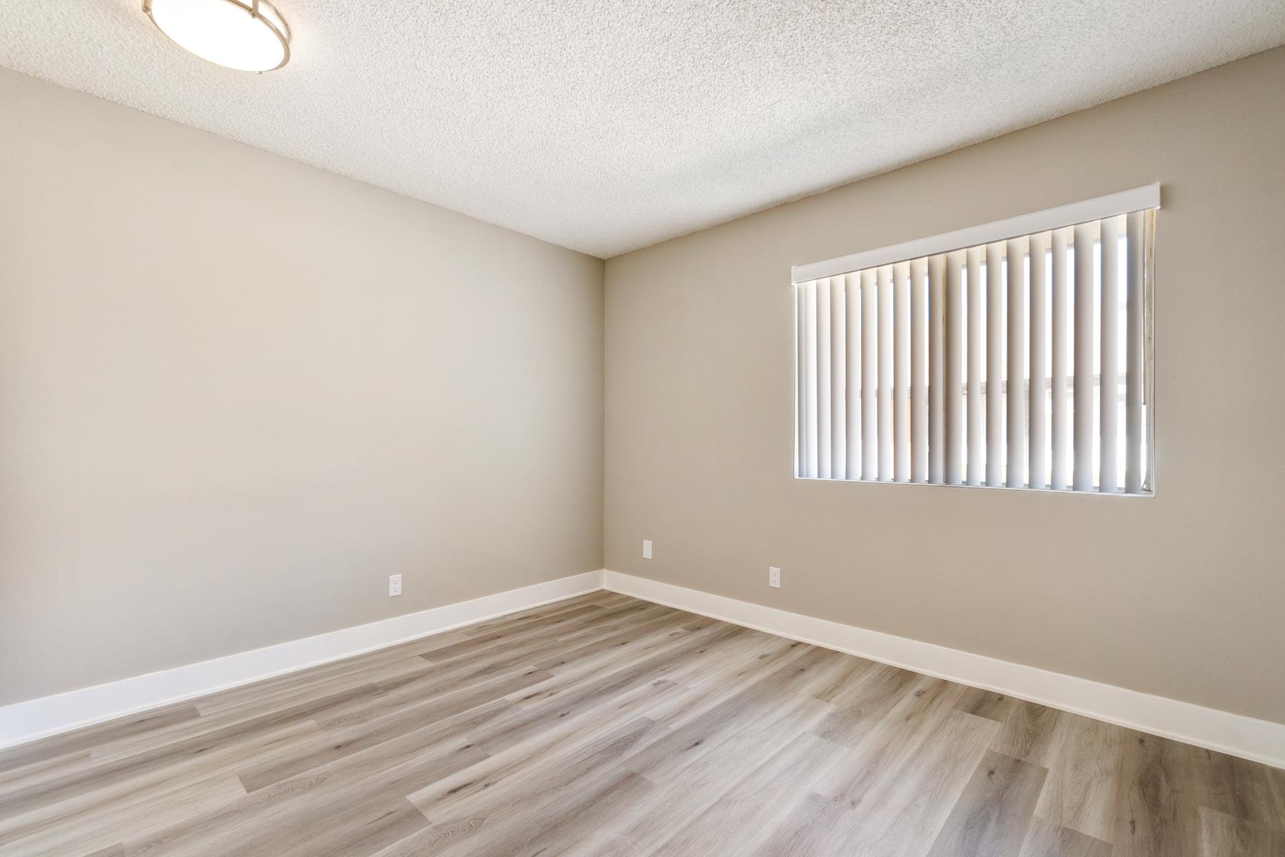 Moreno Valley Apartment: 24196 Myers Ave