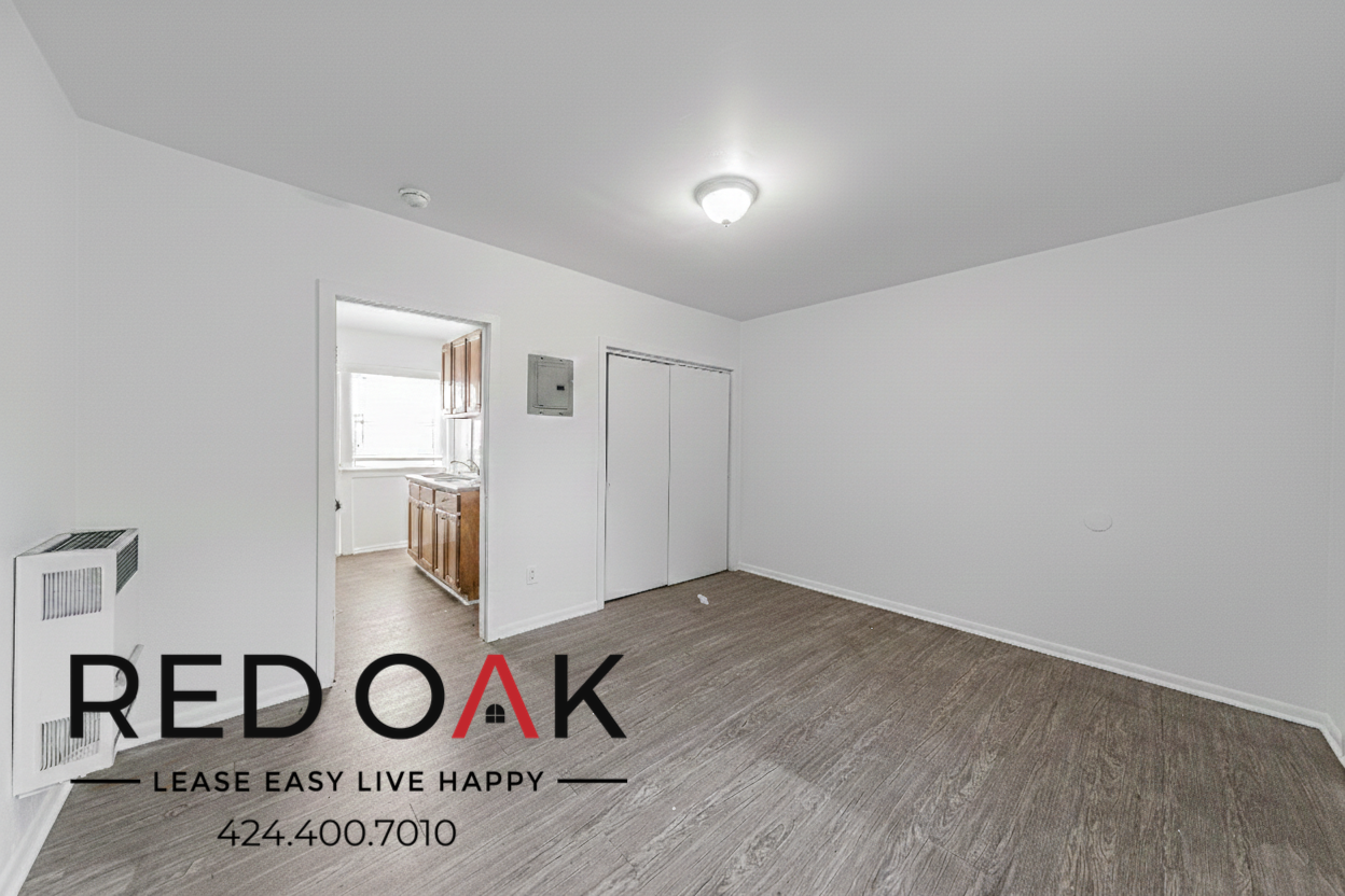 Los Angeles Condo: 2822 Huron St