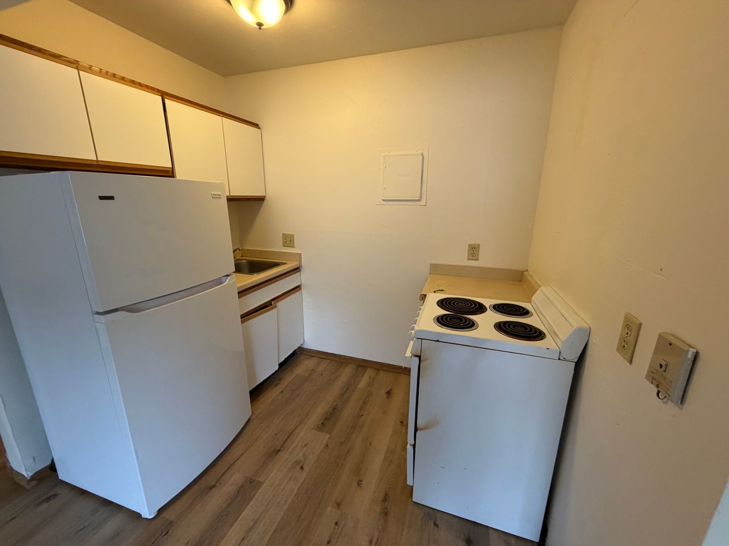 Madison Apartment: 1109 MacArthur Rd